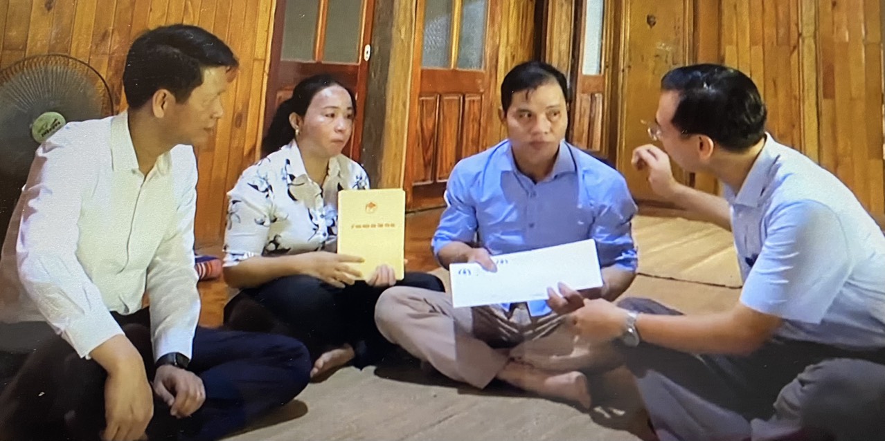 Uỷ ban ATGT Quốc gia: Thăm hỏi các gia đình nạn nhân TNGT tại Yên Bái- Ảnh 1.