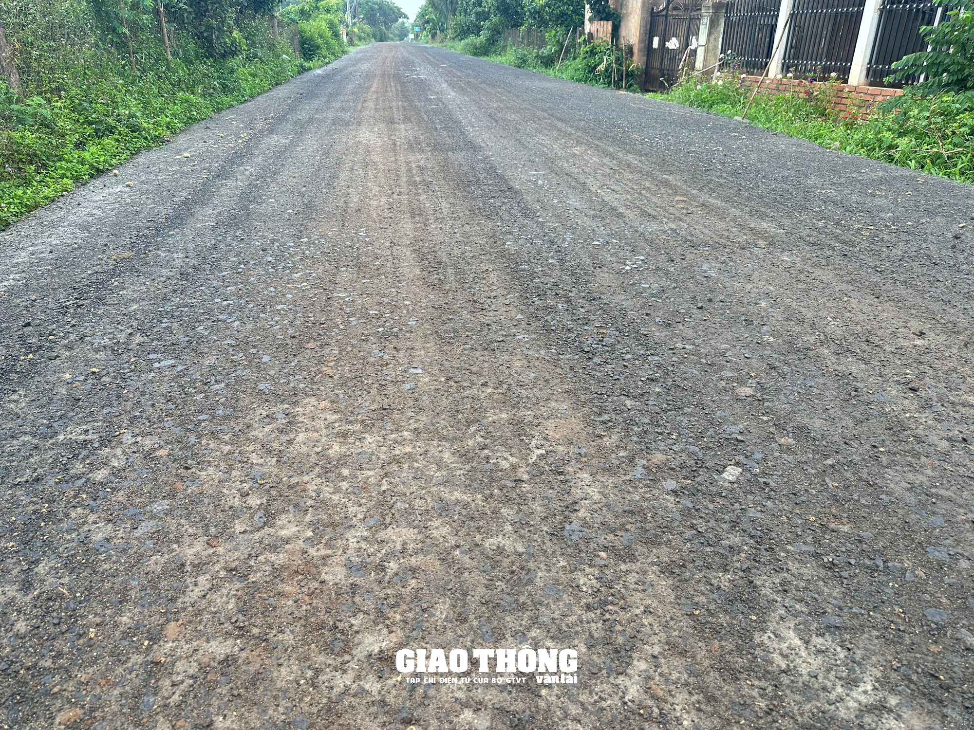 Bất cập xây cầu giới hạn tải trọng 13 tấn 