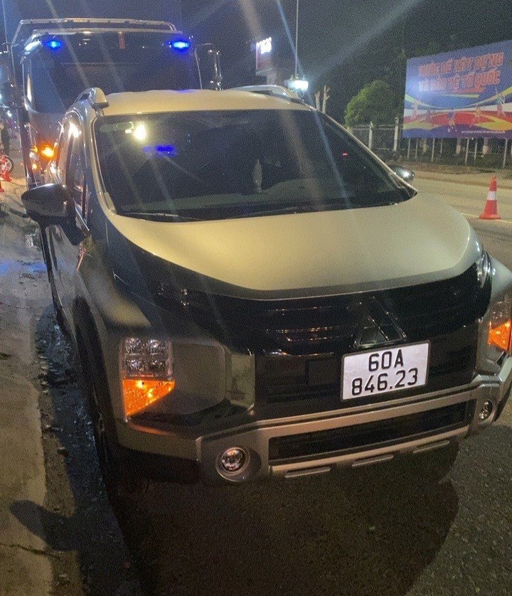 Ba ngày, CSGT phát hiện 15 lái xe dương tính với ma tuý trên QL1A và QL20 - Ảnh 2.