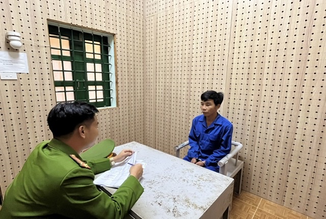 Khởi tố, bắt tài xế vi phạm nồng độ cồn, dùng máy cắt cỏ tấn công CSGT ở Đắk Nông- Ảnh 1.