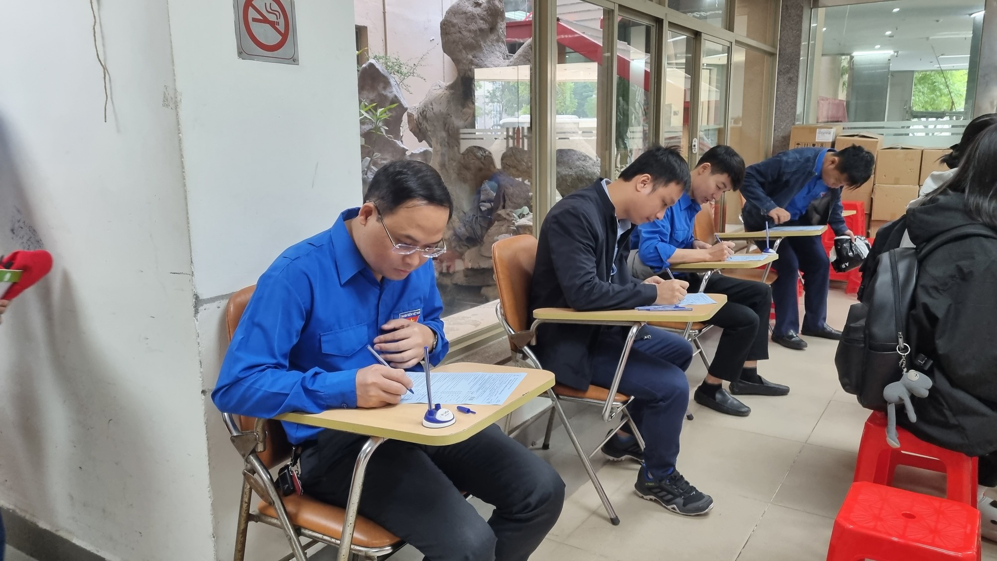 Đoàn viên, thanh niên Khu QLĐB I tích cực tham gia hiến máu- Ảnh 1.