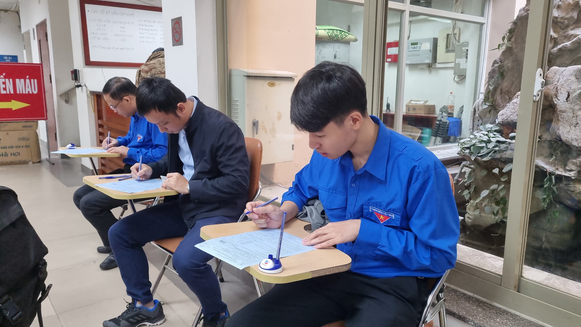 Đoàn viên, thanh niên Khu QLĐB I tích cực tham gia hiến máu- Ảnh 3.