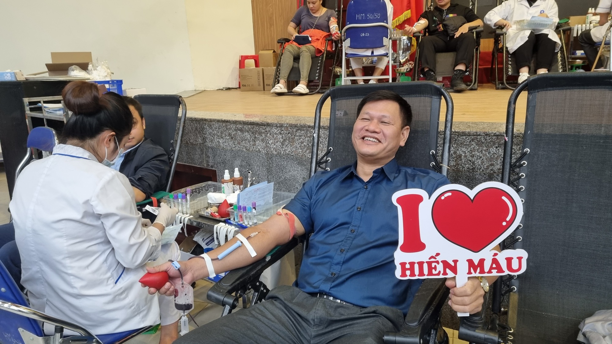 Đoàn viên, thanh niên Khu QLĐB I tích cực tham gia hiến máu- Ảnh 8.