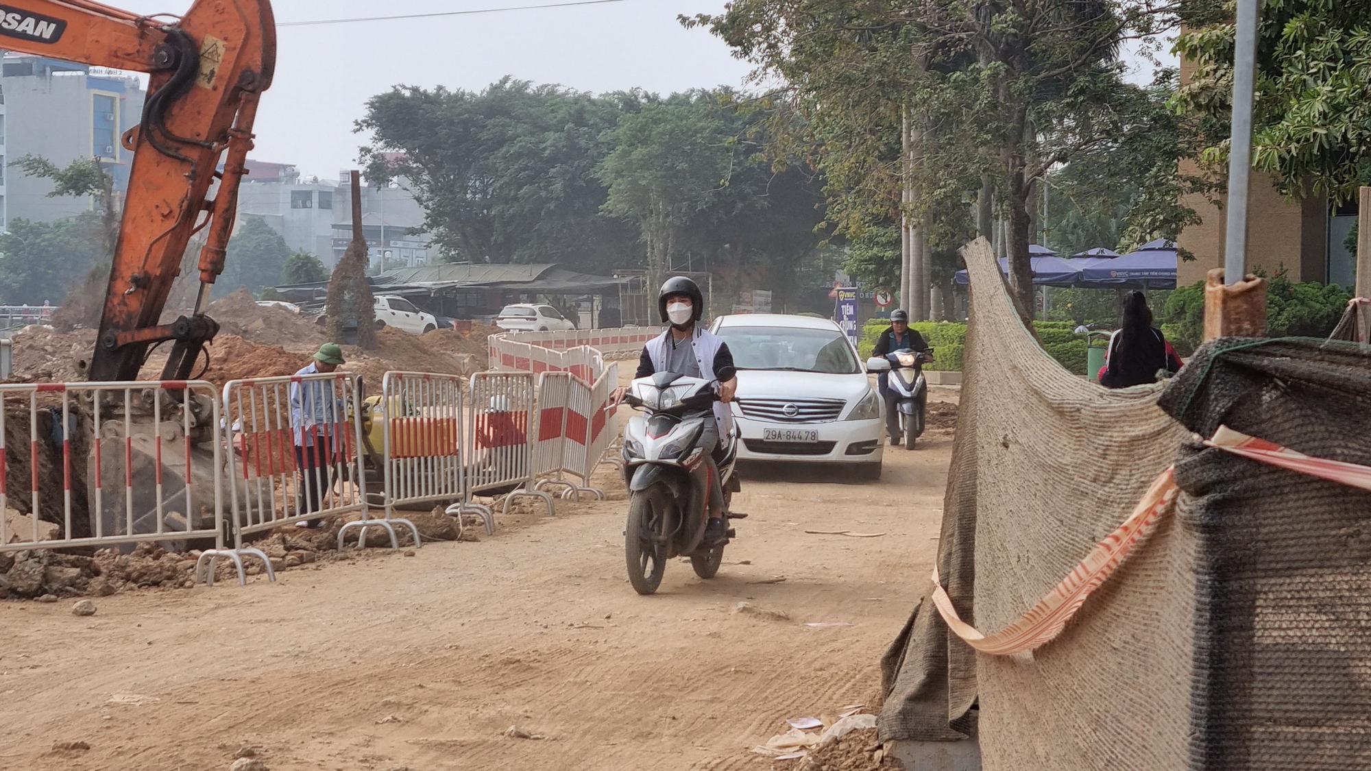 Hà Nội: Người dân khổ vì dự án thi công thiếu biện pháp an toàn- Ảnh 7.