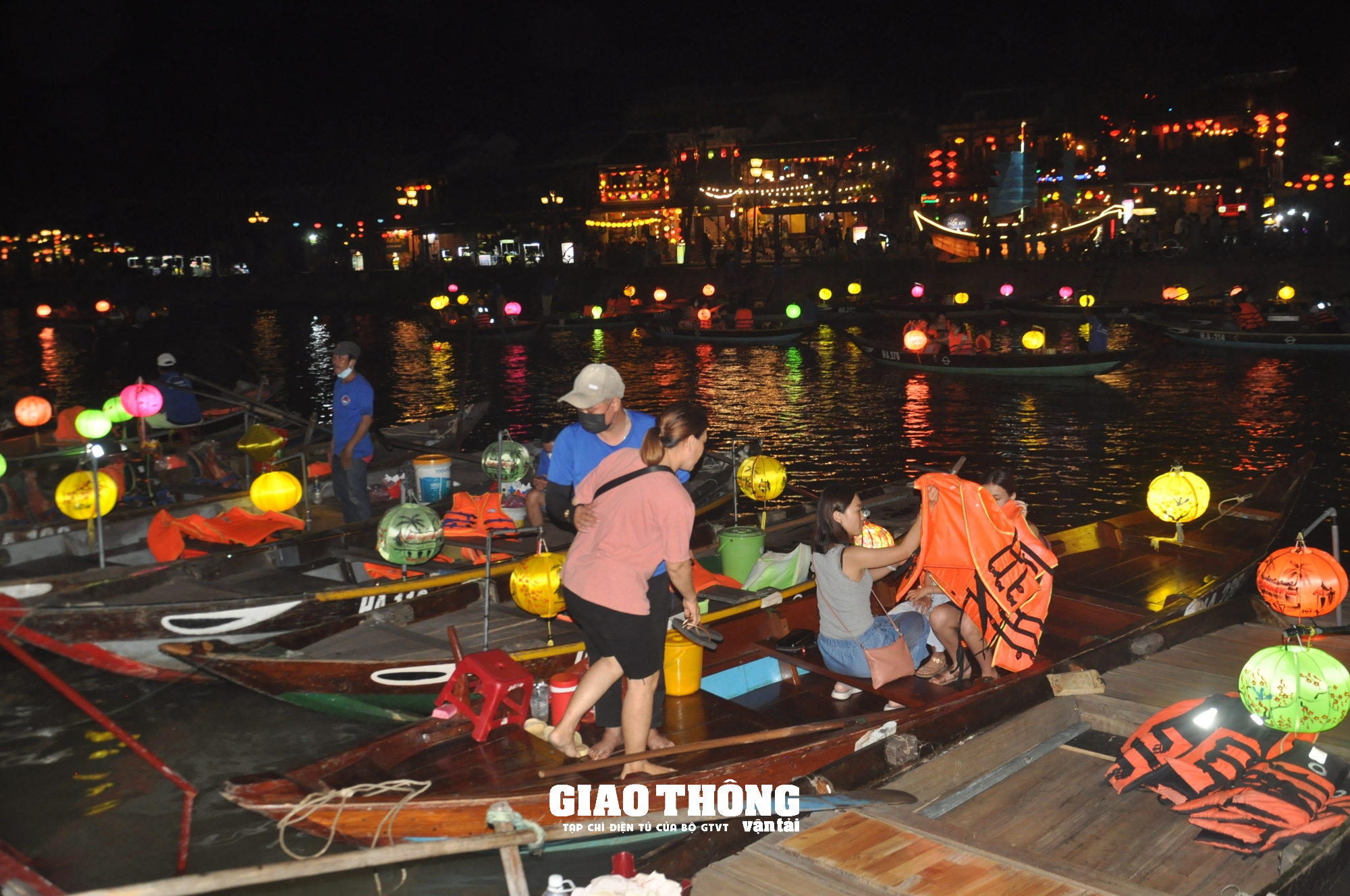 Hội An xúc tiến thành lập Hợp tác xã ghe bơi du lịch sông Hoài- Ảnh 1.