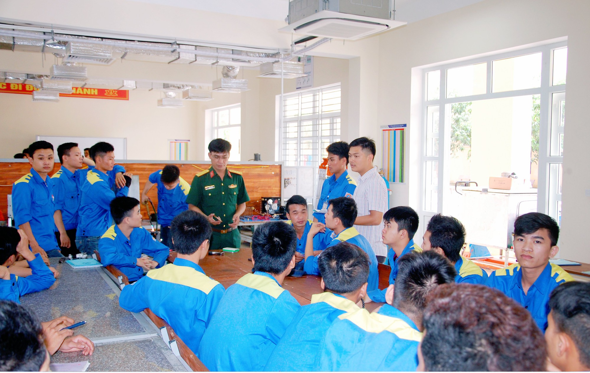 Trường Cao đẳng nghề số 4 - Bộ Quốc phòng và hành trình 30 năm xây dựng, phát triển- Ảnh 3. Trường Cao đẳng nghề số 4 - Bộ Quốc phòng và hành trình 30 năm xây dựng, phát triển- Ảnh 3.