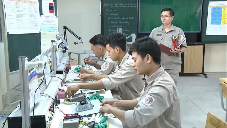 Trường Cao đẳng nghề số 4 - Bộ Quốc phòng và hành trình 30 năm xây dựng, phát triển- Ảnh 2. Trường Cao đẳng nghề số 4 - Bộ Quốc phòng và hành trình 30 năm xây dựng, phát triển- Ảnh 2.