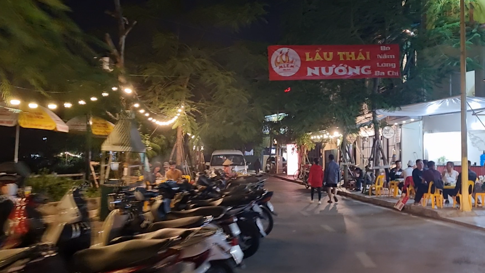 Hà Nội: Hồ Linh Quang mới cải tạo nhưng đã bị lấn chiếm- Ảnh 4.