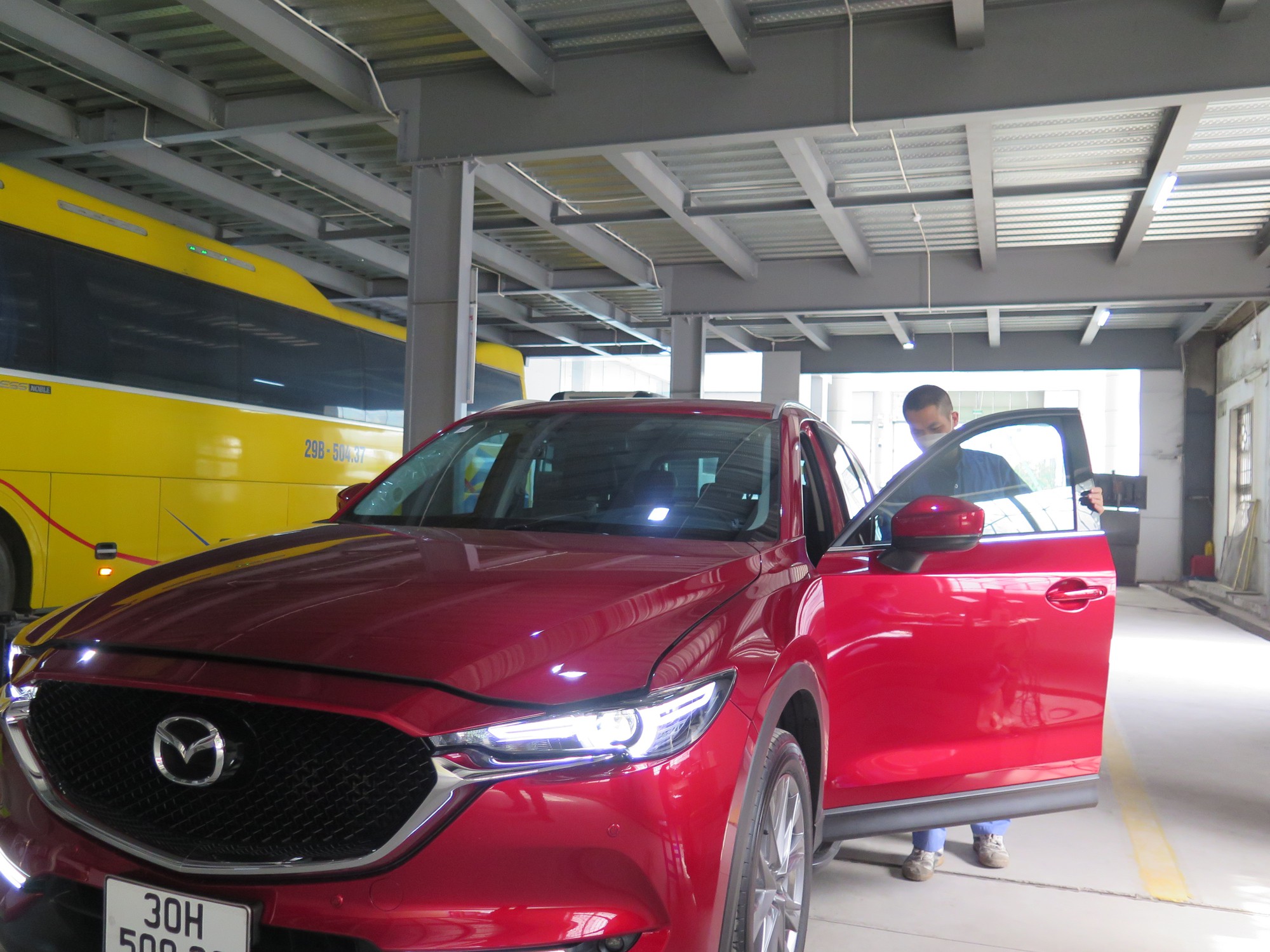 Đăng kiểm vượt qua “giông bão”- Ảnh 1.