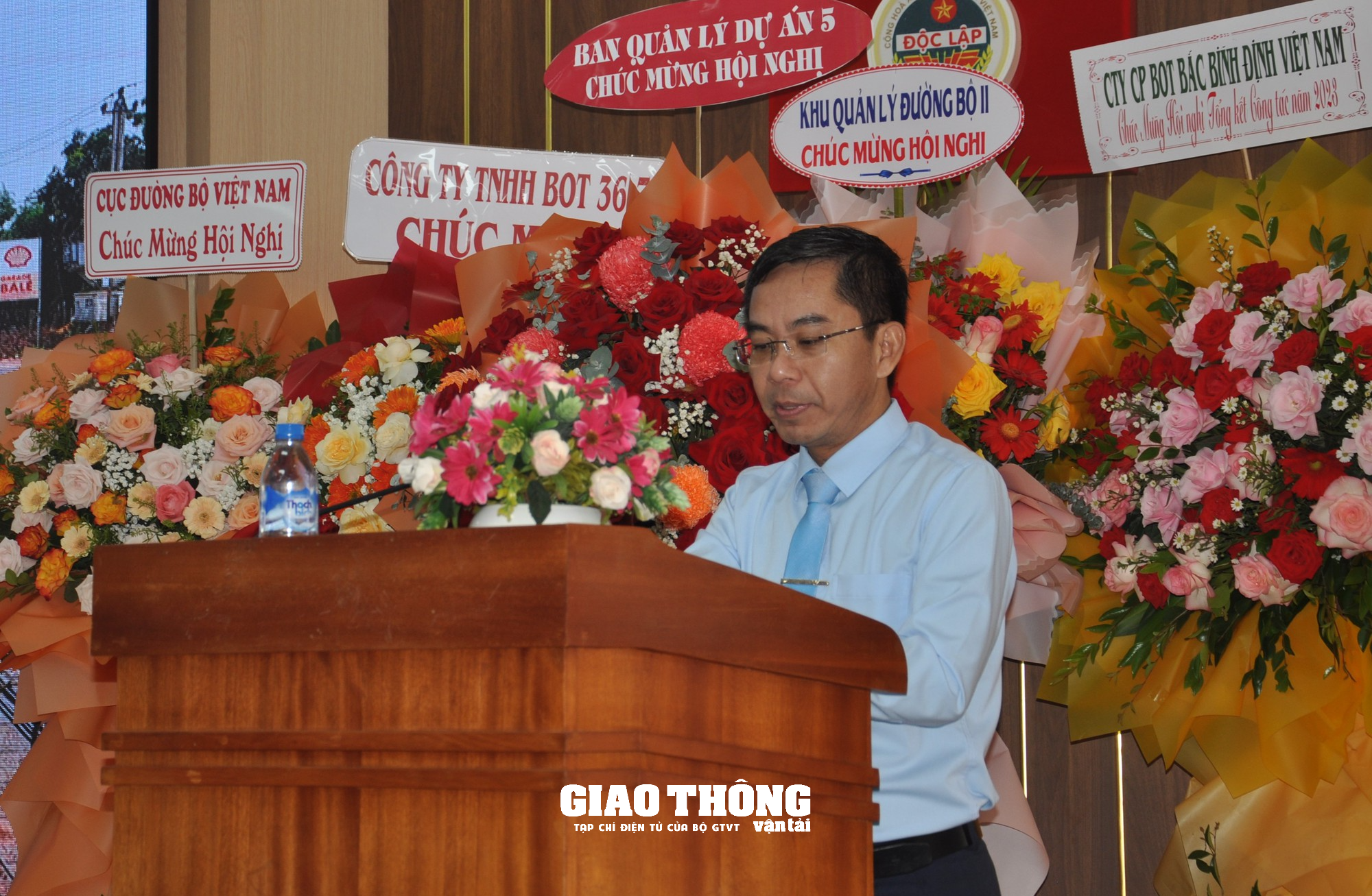 Vượt khó, nỗ lực bảo đảm an toàn, thông suốt các quốc lộ qua miền Trung-Tây Nguyên- Ảnh 4.