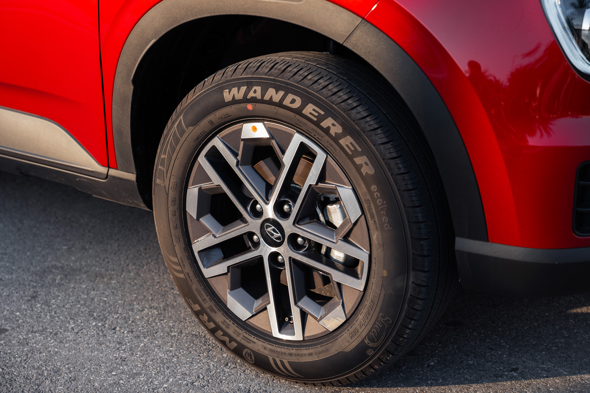 Chi tiết Hyundai Venue lần đầu ra mắt khách Việt, giá từ 539 triệu đồng- Ảnh 7.