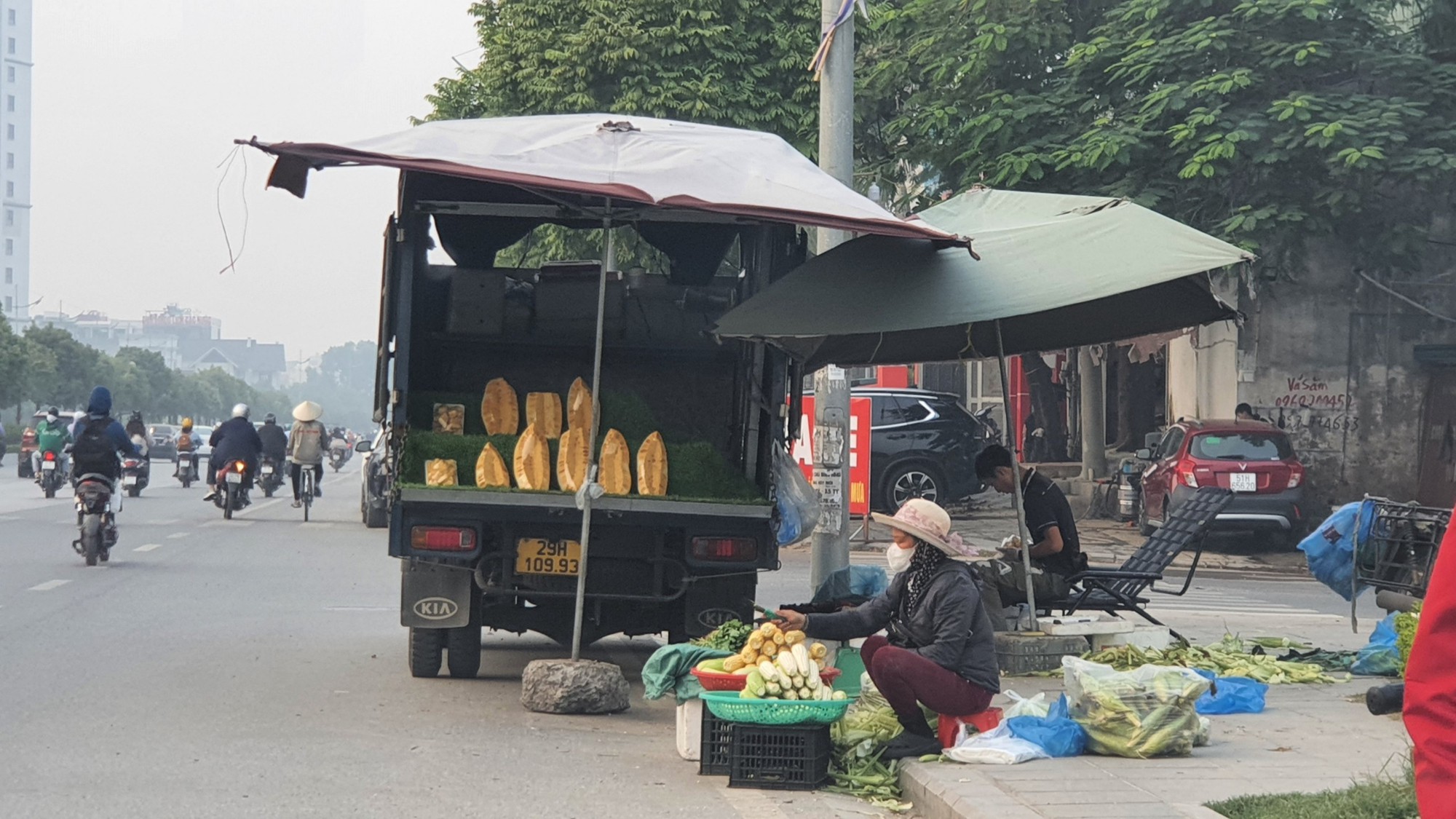 Hà Nội: Gia tăng vi phạm trật tự đô thị tại phường Phương Canh- Ảnh 4. Hà Nội: Gia tăng vi phạm trật tự đô thị tại phường Phương Canh- Ảnh 4.
