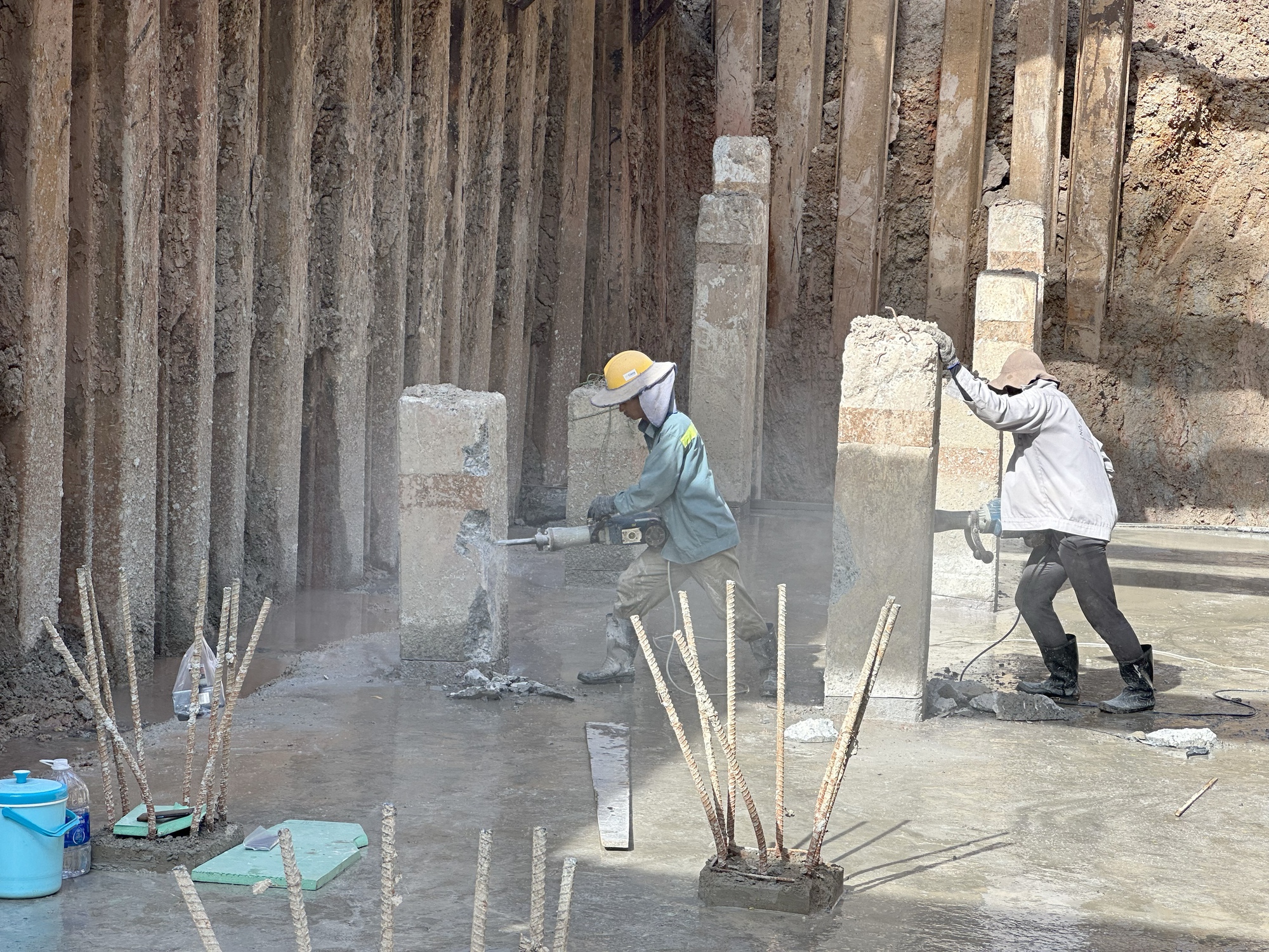 Ảnh: Hối hả thi công dự án hầm chui gần 5.000 tỷ đồng kết nối sân bay Tân Sơn Nhất- Ảnh 7.