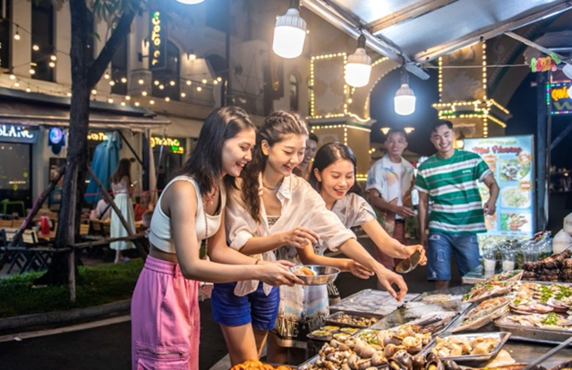 Maroon 5 liên tục 