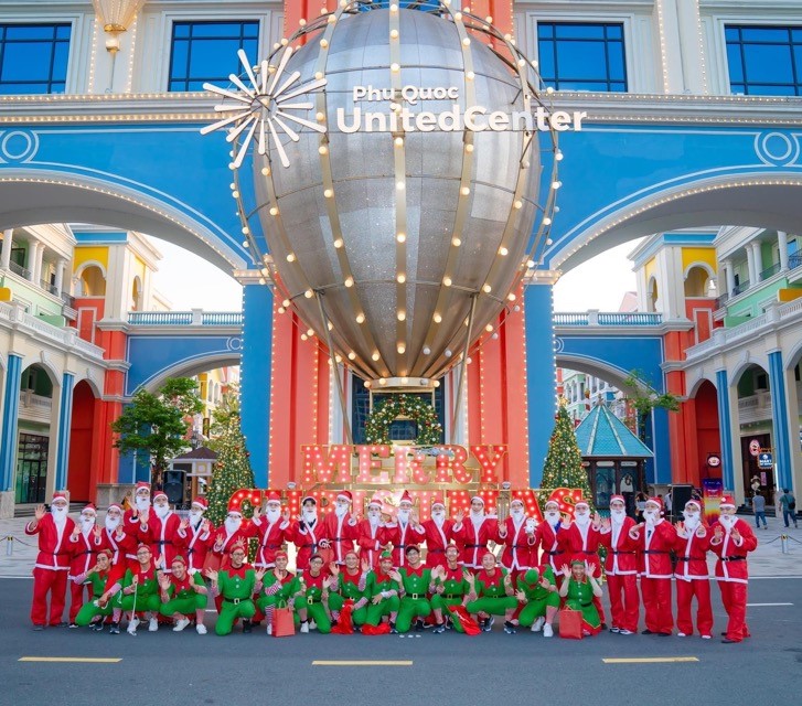 Maroon 5 liên tục 