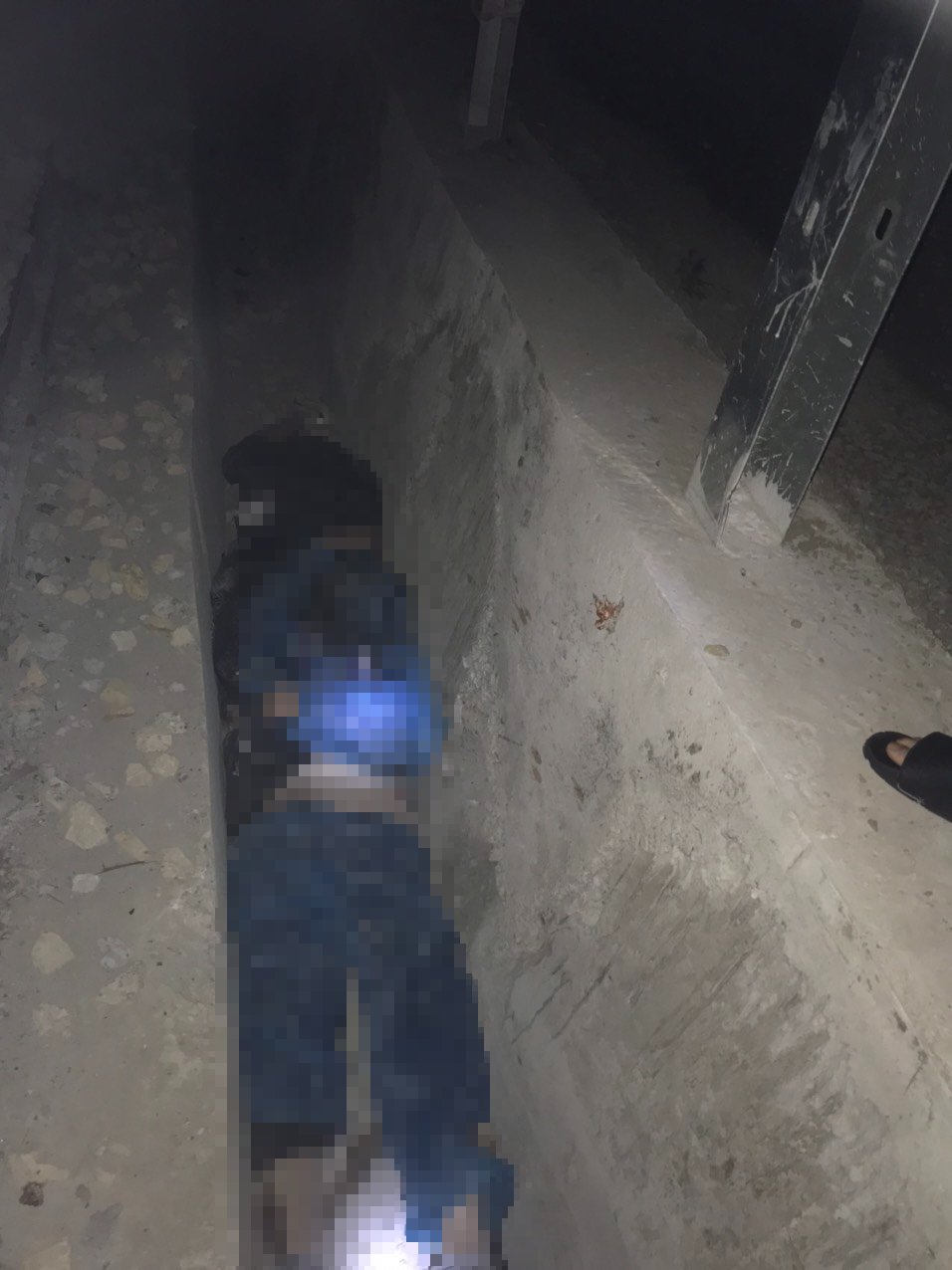 Va chạm tàu SE4 tại lối đi tự mở, 2 người phụ nữ tử vong tại chỗ- Ảnh 2. Va chạm tàu SE4 tại lối đi tự mở, 2 người phụ nữ tử vong tại chỗ- Ảnh 2.