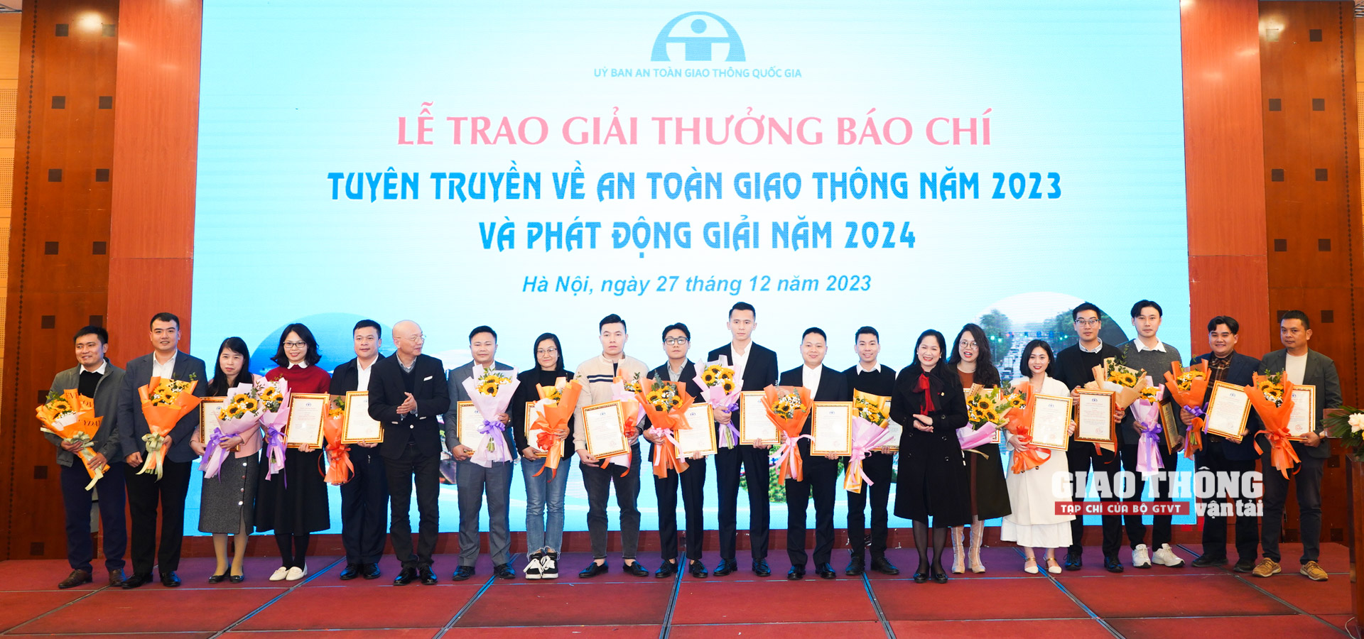 Tạp chí GTVT đoạt 6 giải thưởng Báo chí viết về ATGT- Ảnh 9.