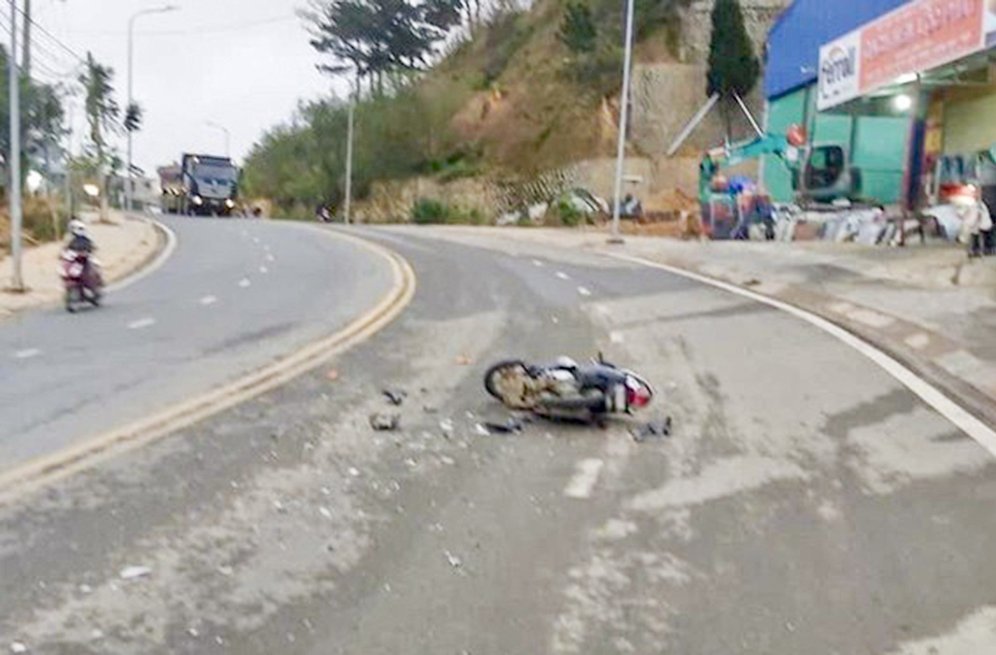 Người đàn ông ở Lâm Đồng đốt ôtô phi tang sau khi gây TNGT- Ảnh 2.