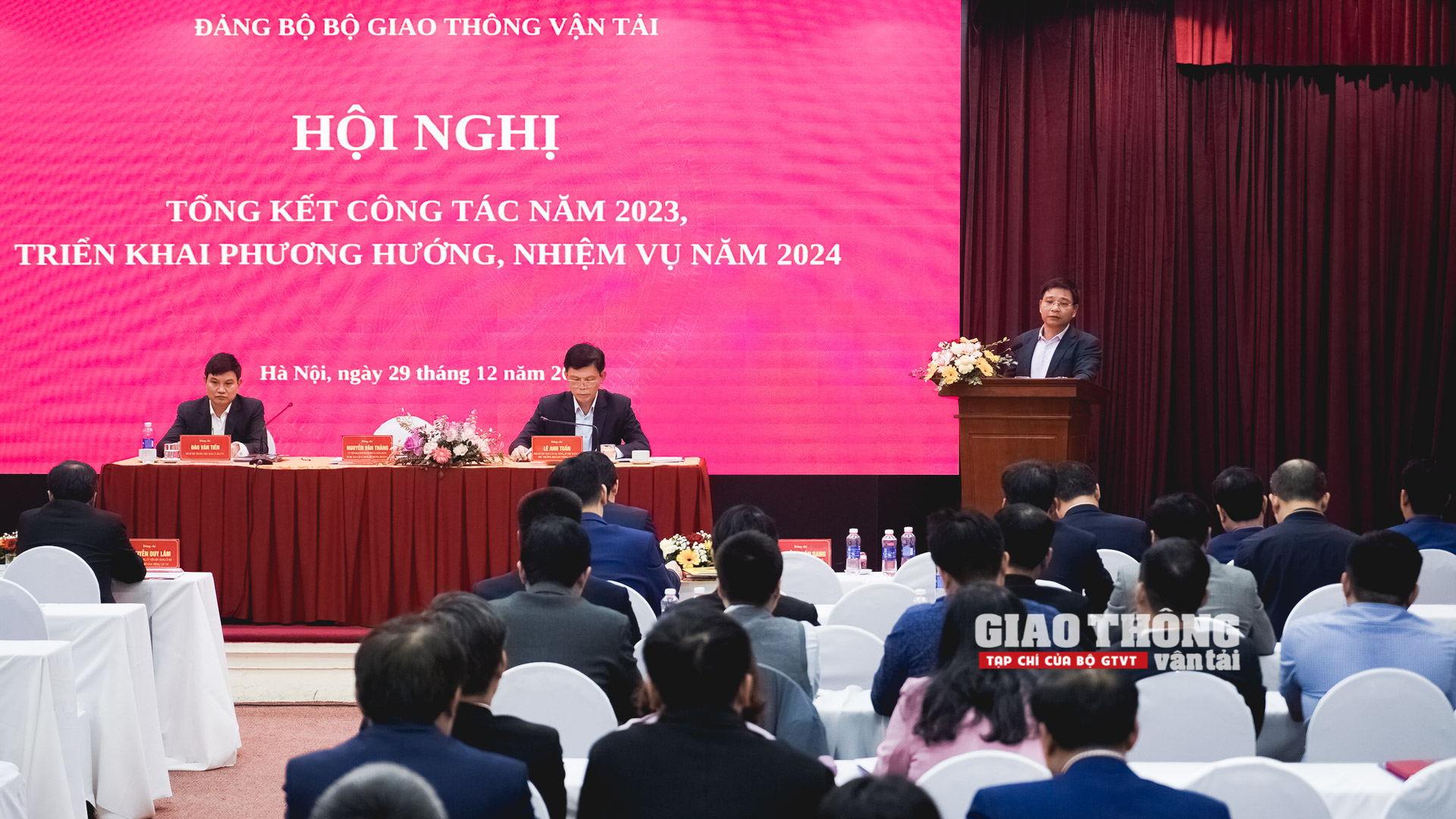 Đảng bộ Bộ GTVT duy trì khí thế và ý chí quyết tâm cao, vững bước thắng lợi- Ảnh 2.