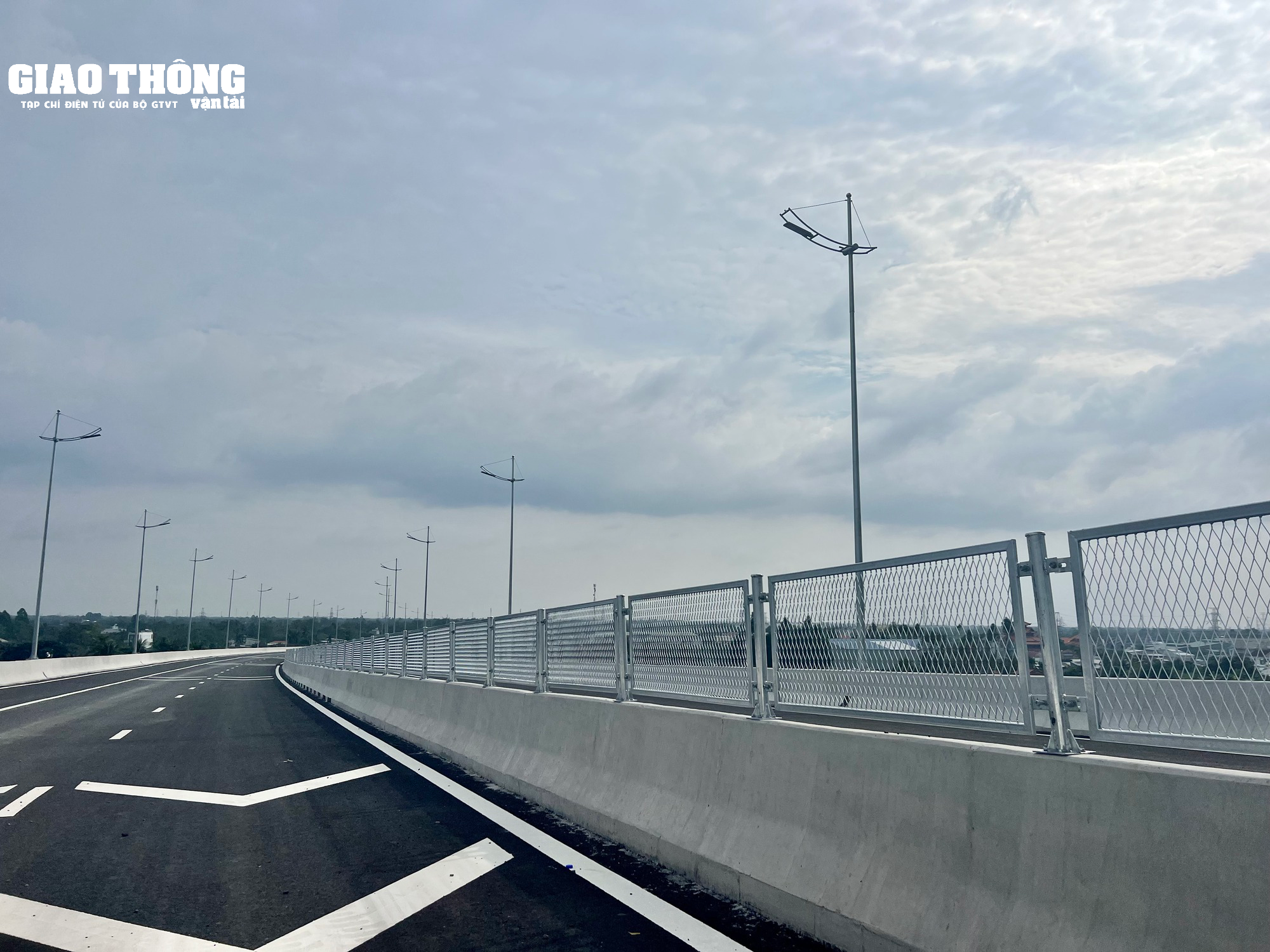 Trước 25/12, hoàn thành các hạng mục còn lại dự án cầu Mỹ Thuận 2- Ảnh 2.