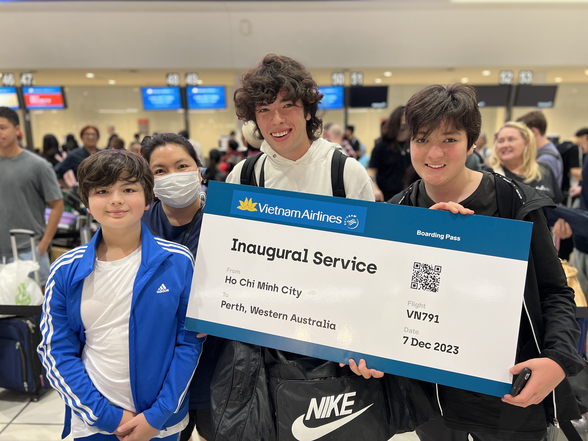 Hình ảnh Boeing 787 Dreamliner chở gần 200 khách trên chuyến bay thẳng từ Tân Sơn Nhất đến thành phố Perth, Úc- Ảnh 16.