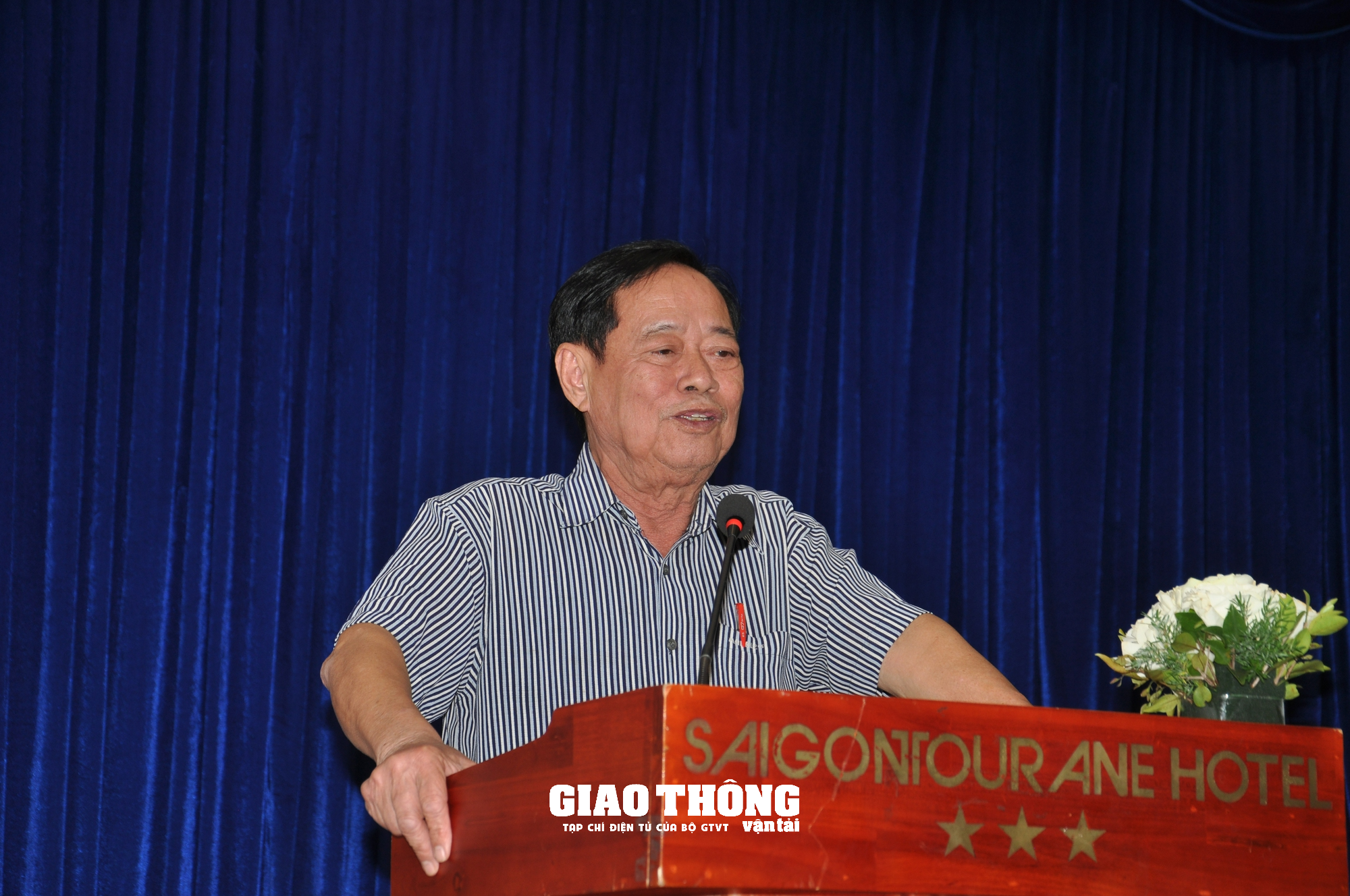 "Loay hoay" tìm giải pháp tháo gỡ khó khăn cho xe khách tuyến cố định và bến xe khách - Ảnh 5.