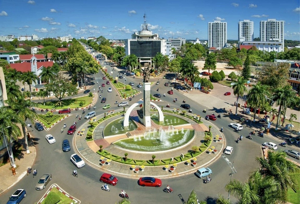 Trước giờ "G" lễ hội cà phê Buôn Ma Thuột, phân luồng đảm bảo giao thông thế nào? - Ảnh 3. Trước giờ "G" lễ hội cà phê Buôn Ma Thuột, phân luồng đảm bảo giao thông thế nào? - Ảnh 3.