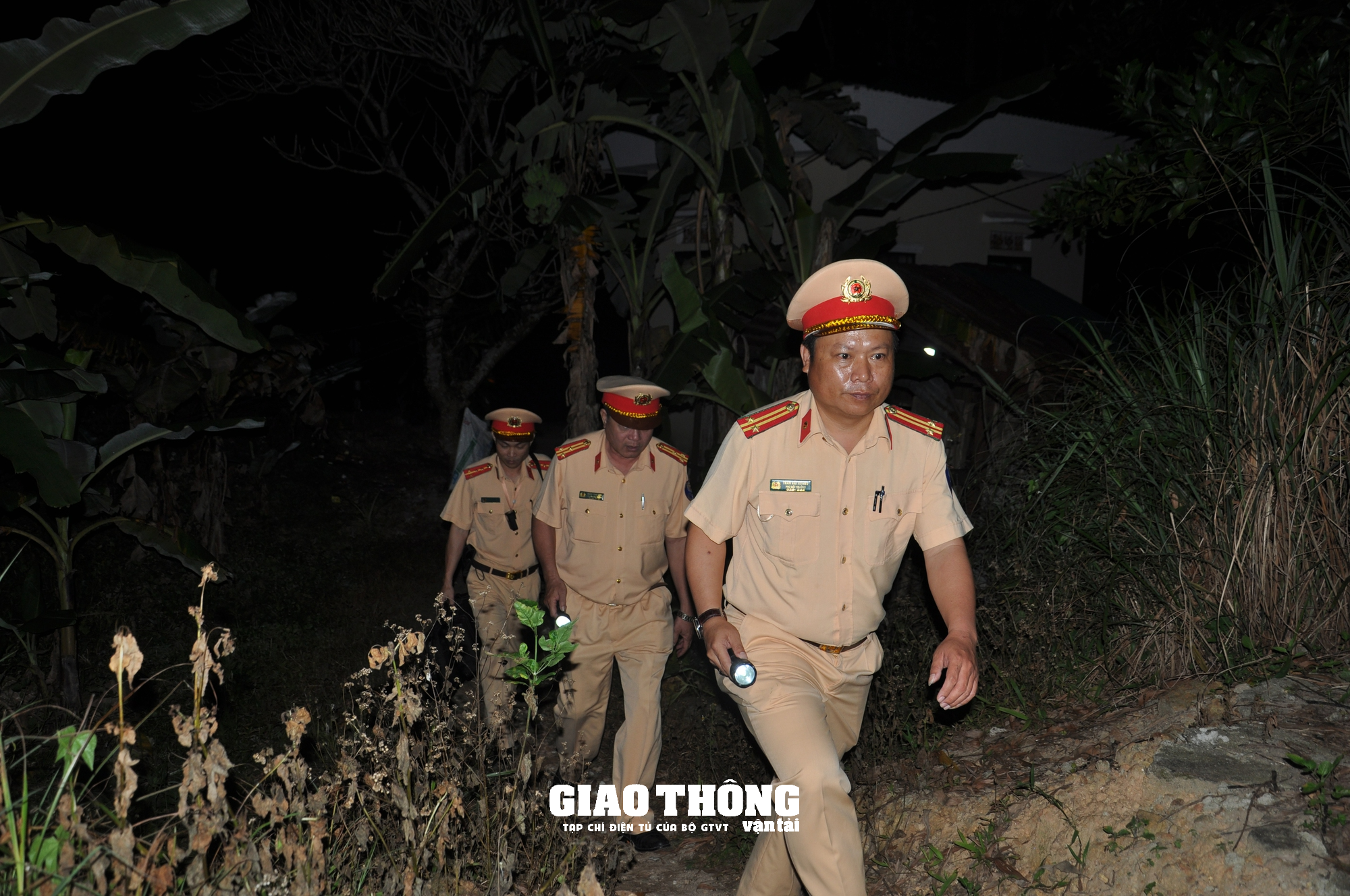 Kiểm tra nồng độ nhân viên chạy tàu đường sắt Bắc-Nam  - Ảnh 14.