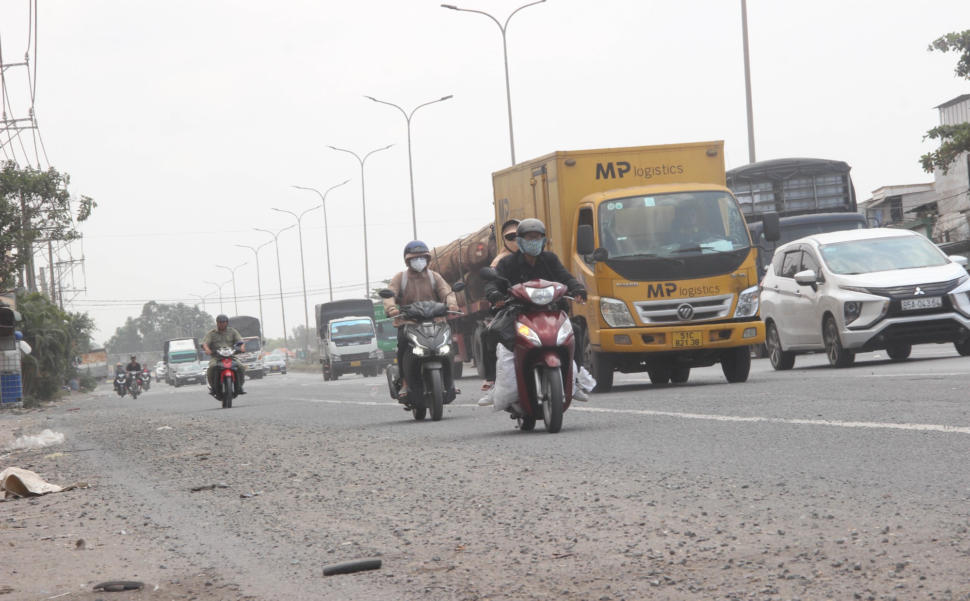 Quốc lộ 51 mất ATGT người dân "nơm nớp lo sợ" khi tham gia giao thông - Ảnh 9.