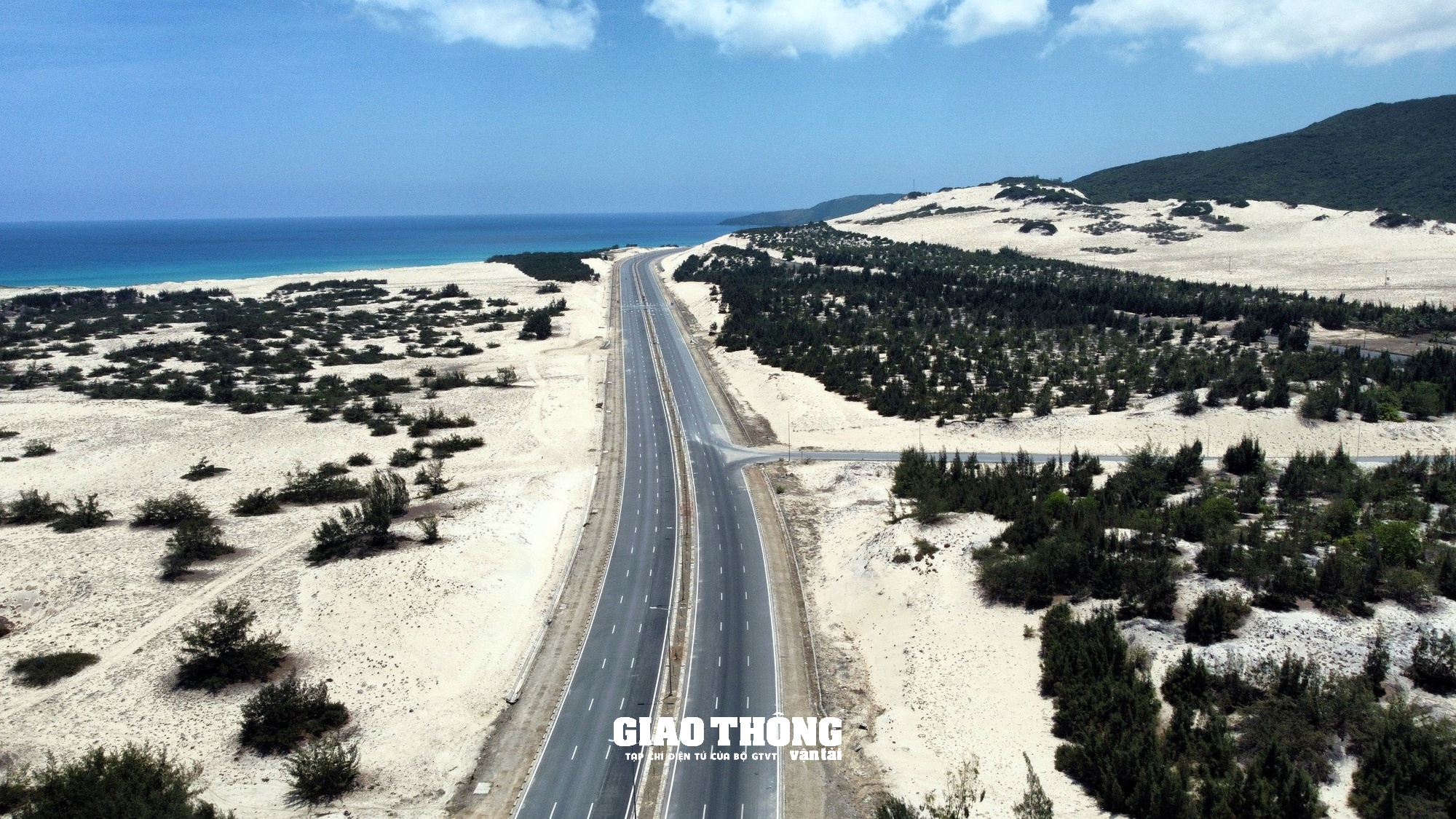 Ngắm tuyến đường gần 1000 tỷ đồng vừa mới khánh thành ở Khánh Hòa - Ảnh 3.