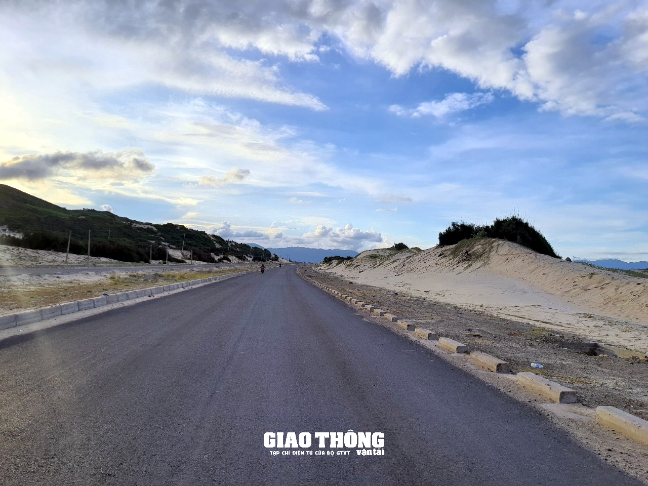 Ngắm tuyến đường gần 1000 tỷ đồng vừa mới khánh thành ở Khánh Hòa - Ảnh 8.