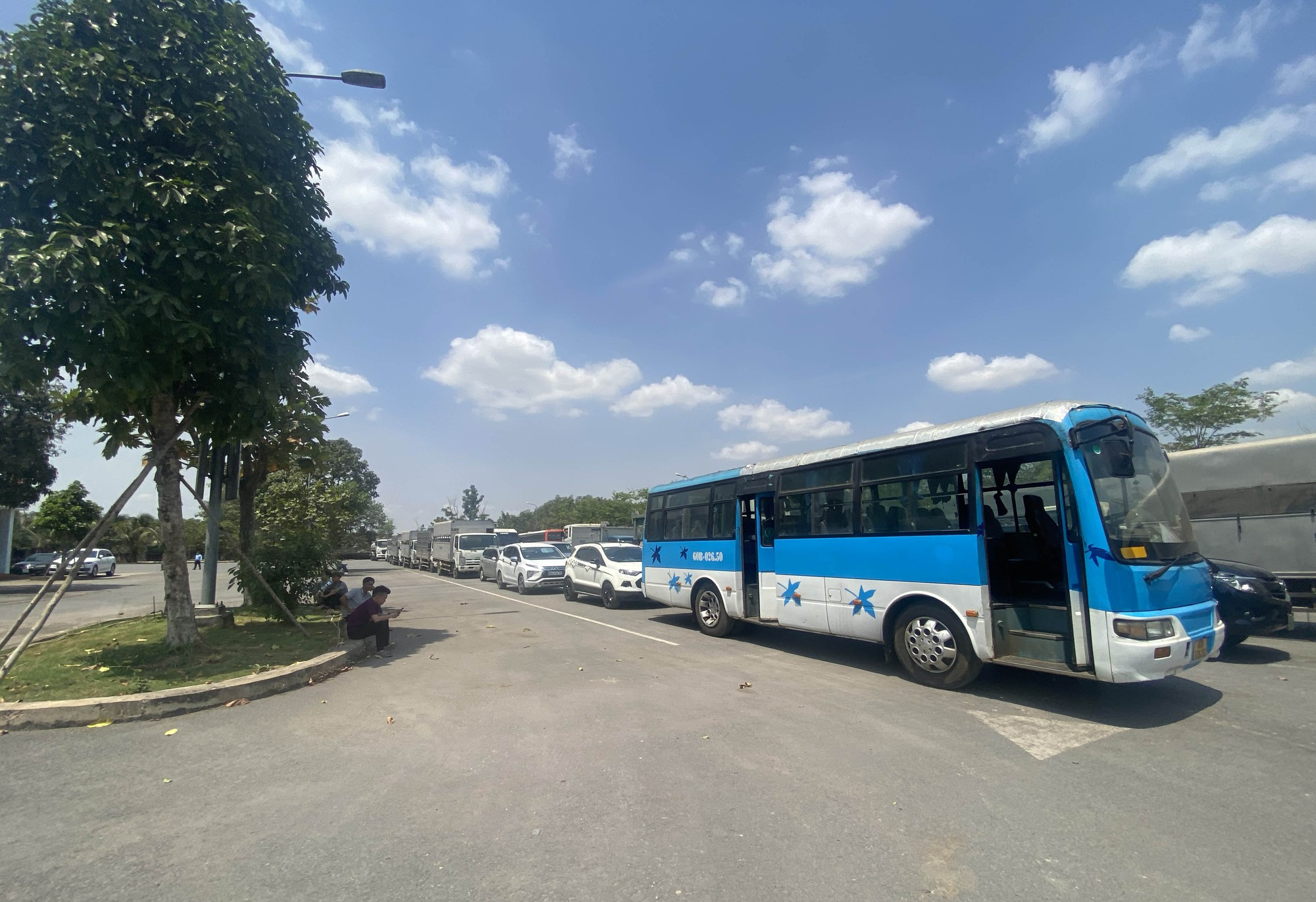 Đồng Nai: Trung tâm đăng kiểm 60.05D hoạt động trở lại, tài xế vui mừng vì không phải xếp hàng chờ đợi - Ảnh 6.