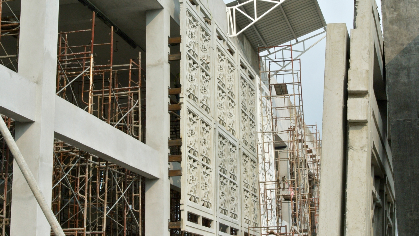 Bê tông cốt sợi GFRC: Ưu thế trong các công trình kiến trúc hiện đại - Ảnh 1.