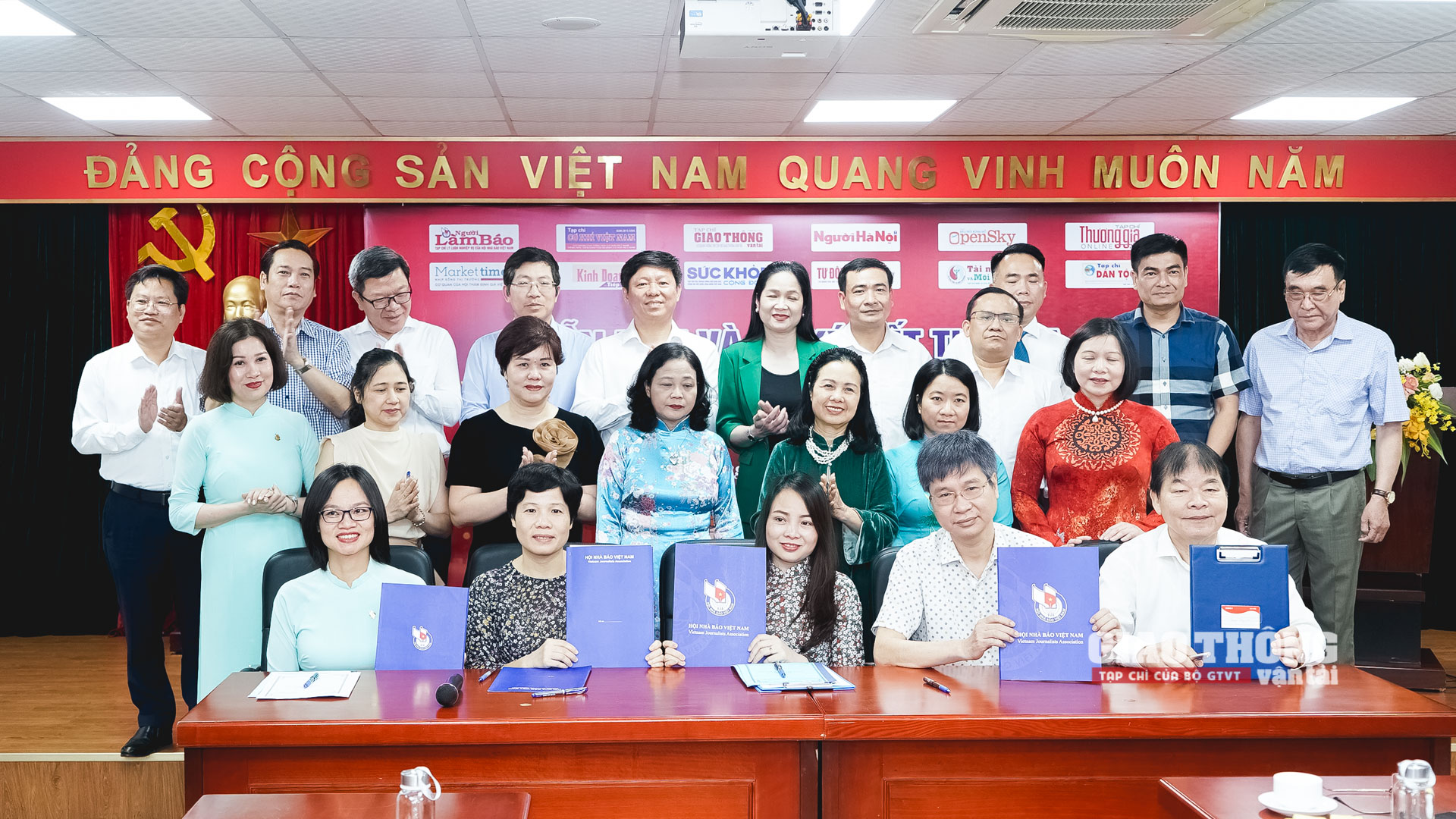 13 tạp chí hàng đầu tiên phong xây dựng môi trường văn hóa báo chí - Ảnh 8.