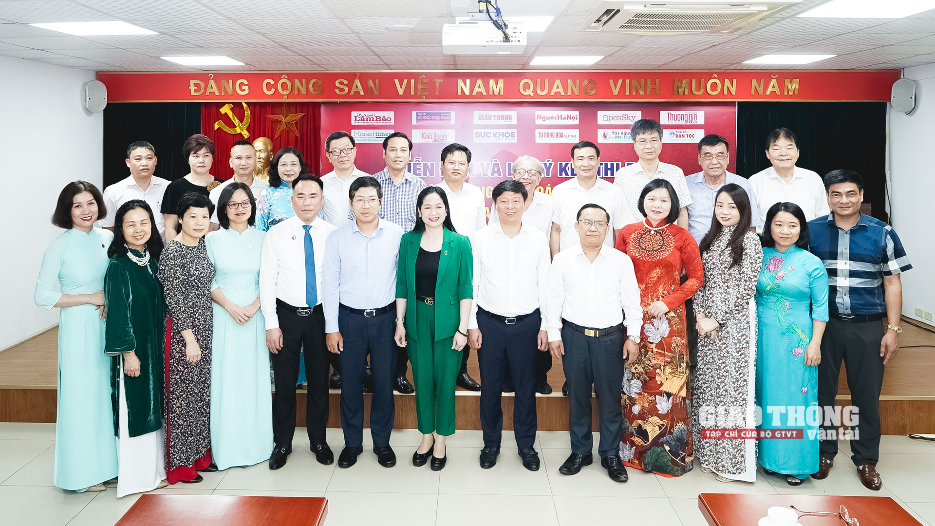 13 tạp chí hàng đầu tiên phong xây dựng môi trường văn hóa báo chí - Ảnh 10.