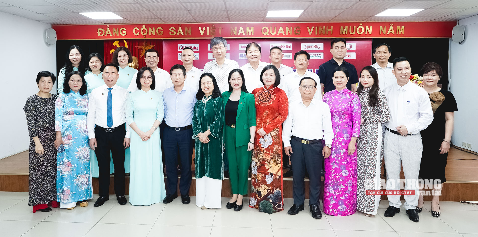 13 tạp chí hàng đầu tiên phong xây dựng môi trường văn hóa báo chí - Ảnh 14.