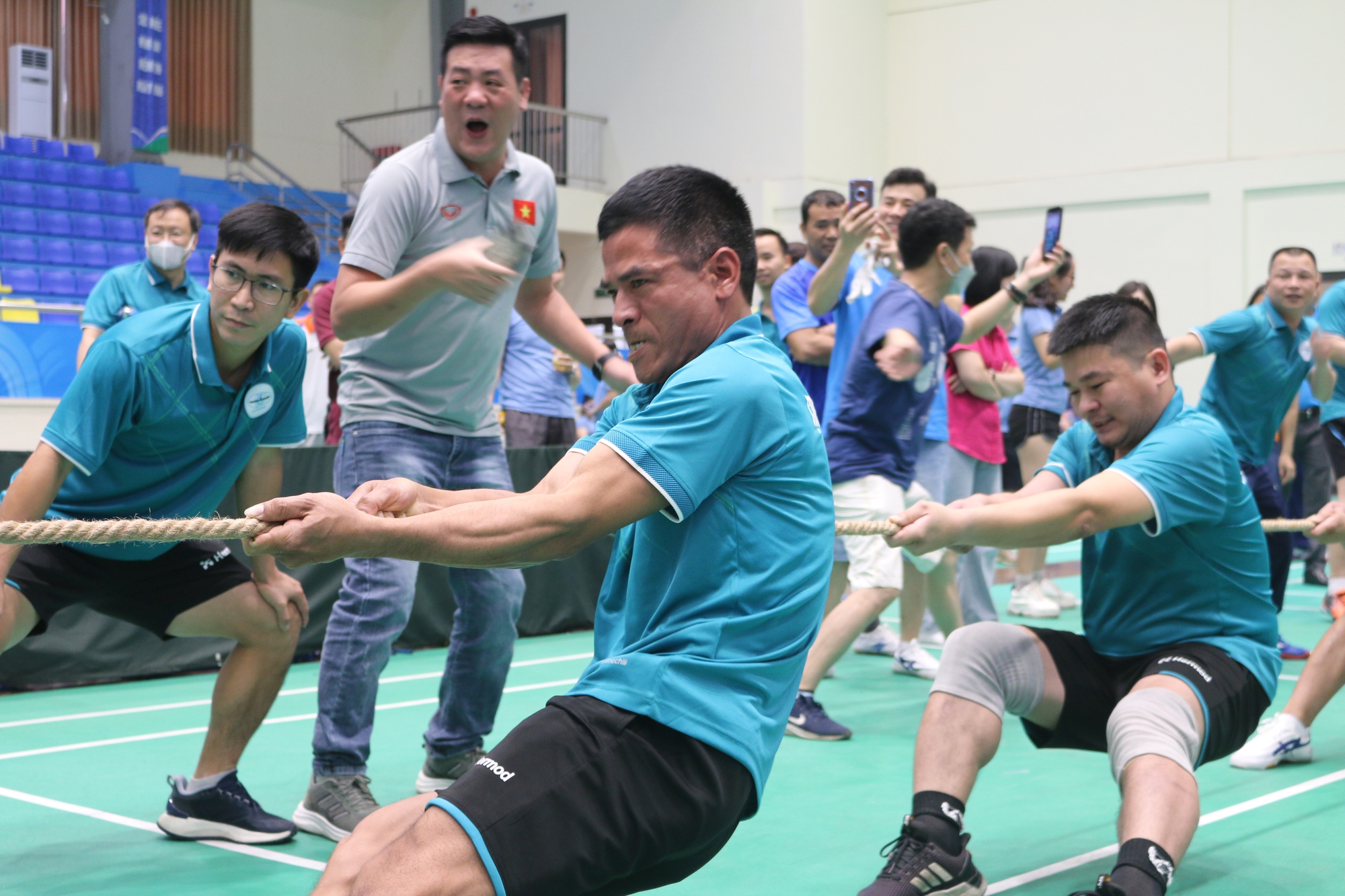 Những hình ảnh ấn tượng tại Hội thao CNVC-LĐ ngành GTVT
- Ảnh 16. Những hình ảnh ấn tượng tại Hội thao CNVC-LĐ ngành GTVT
- Ảnh 16.