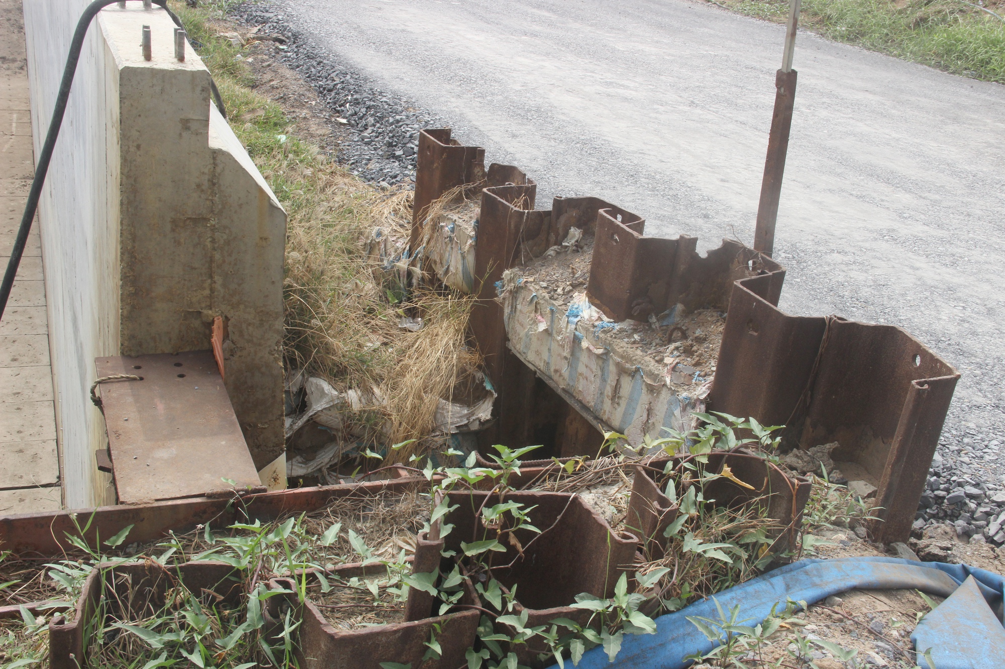 TP.HCM: Dự án hầm chui Nguyễn Văn Linh 830 tỉ đồng "đắp chiếu" do vướng mặt bằng - Ảnh 7. TP.HCM: Dự án hầm chui Nguyễn Văn Linh 830 tỉ đồng "đắp chiếu" do vướng mặt bằng - Ảnh 7.