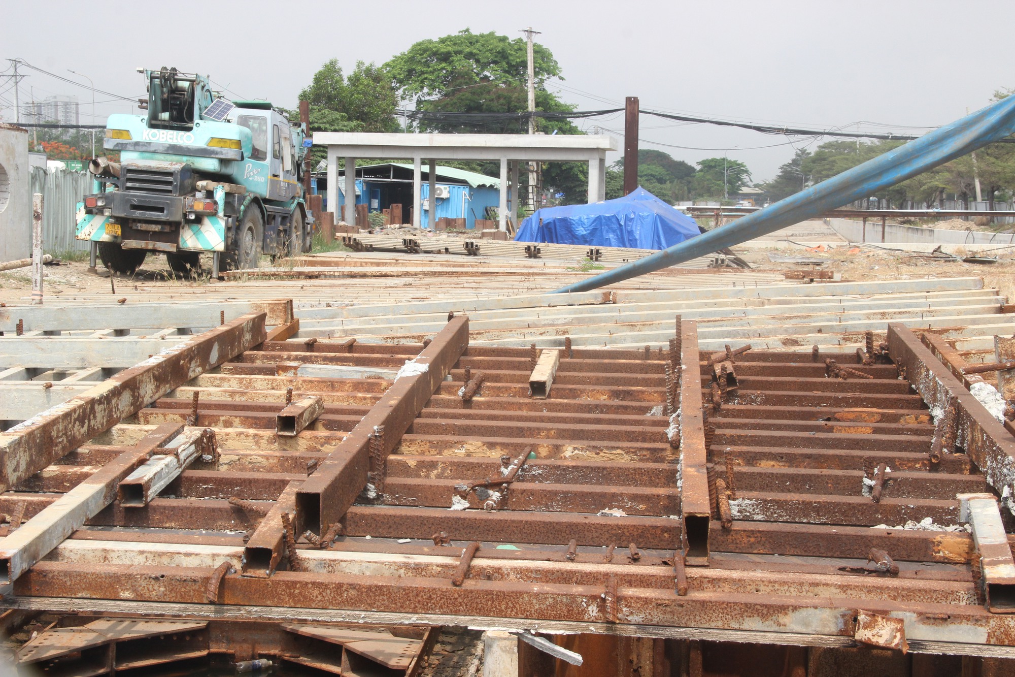 TP.HCM: Dự án hầm chui Nguyễn Văn Linh 830 tỉ đồng "đắp chiếu" do vướng mặt bằng - Ảnh 8. TP.HCM: Dự án hầm chui Nguyễn Văn Linh 830 tỉ đồng "đắp chiếu" do vướng mặt bằng - Ảnh 8.