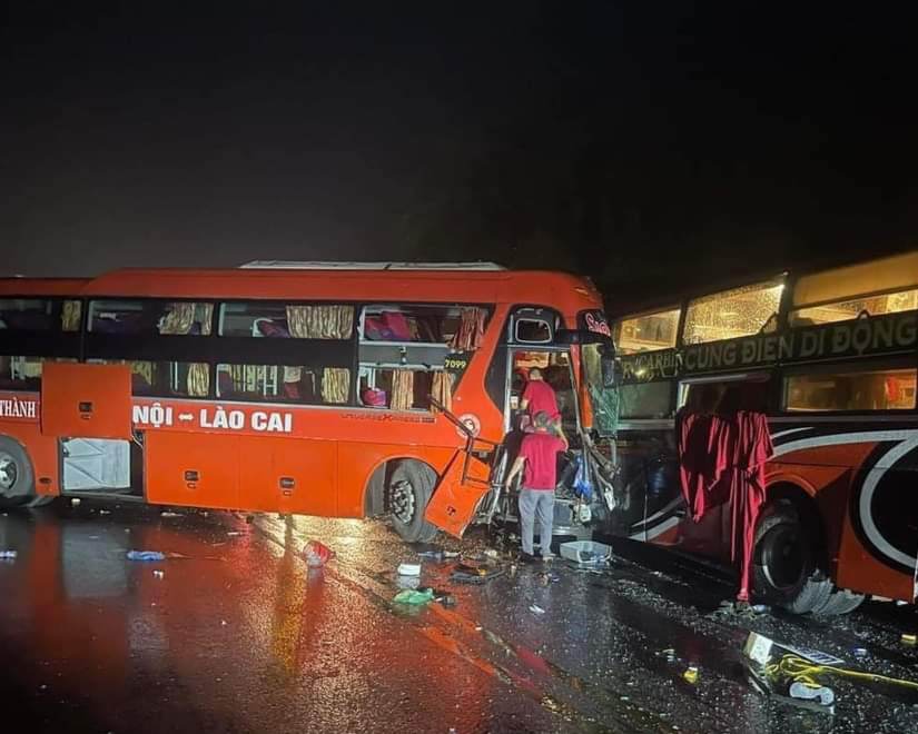 Ngày thứ 2 nghỉ lễ, xảy ra 3 vụ TNGT ô tô khách trên tuyến cao tốc Nội Bài- Lào Cai - Ảnh 1. Ngày thứ 2 nghỉ lễ, xảy ra 3 vụ TNGT ô tô khách trên tuyến cao tốc Nội Bài- Lào Cai - Ảnh 1.