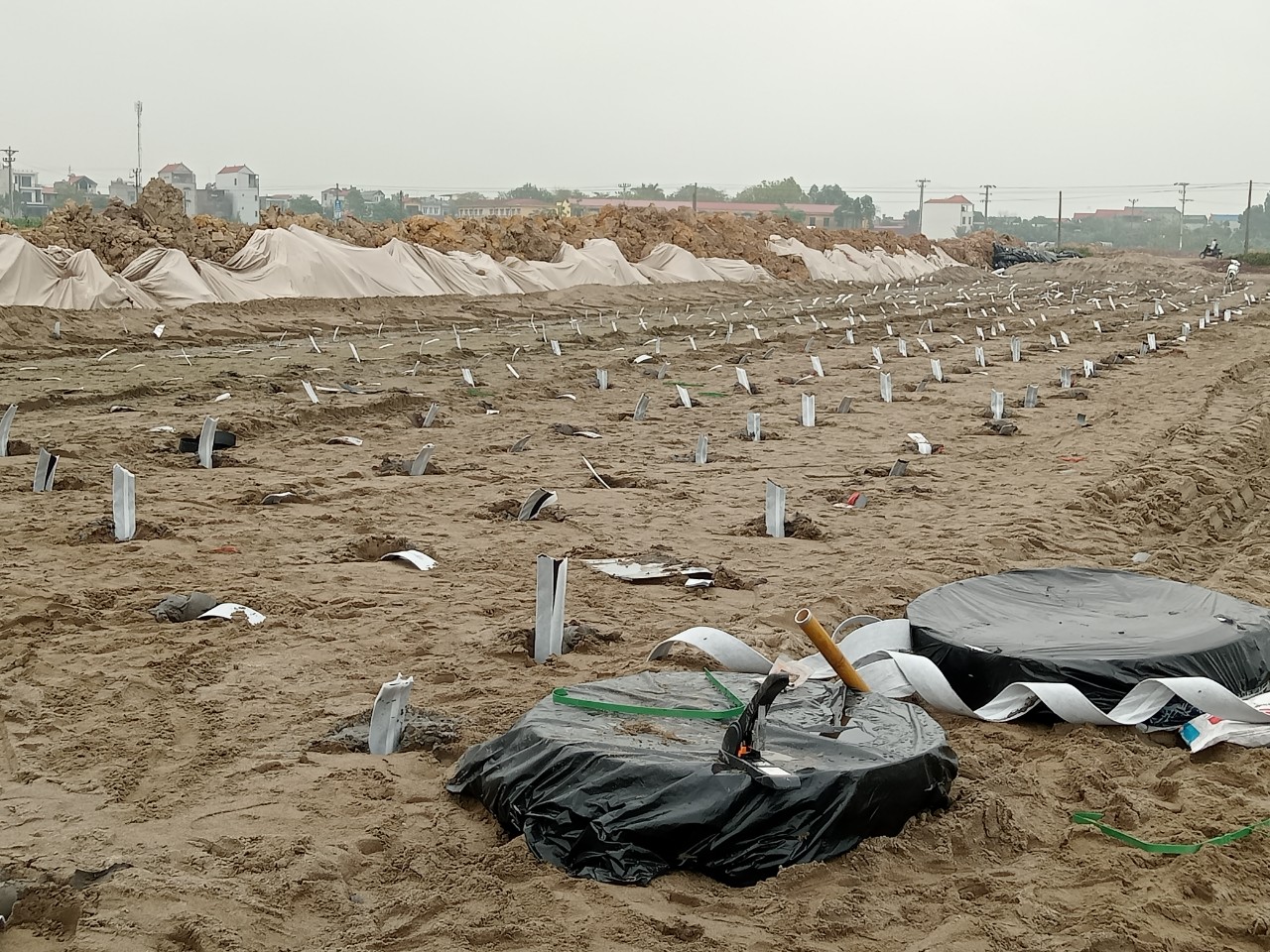 Phóng sự ảnh: Ngắm toàn cảnh thi công cầu dây văng đầu tiên ở Bắc Giang vượt sông Thương - Ảnh 21.