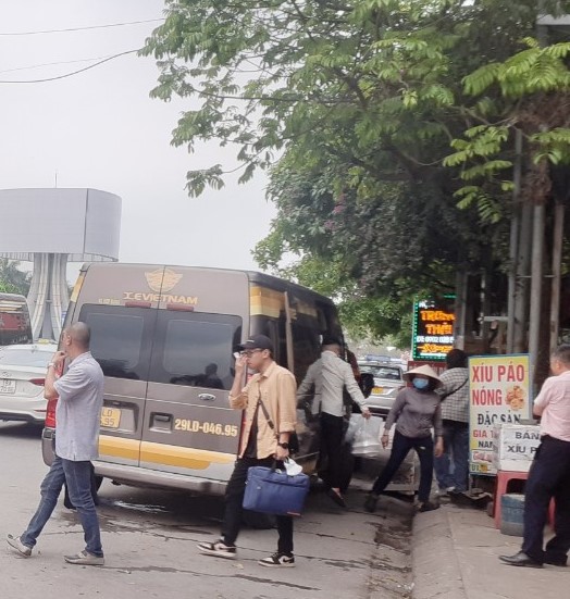 3 xe khách ở Nam Định bị thu hồi phù hiệu vận tải - Ảnh 1. 3 xe khách ở Nam Định bị thu hồi phù hiệu vận tải - Ảnh 1.