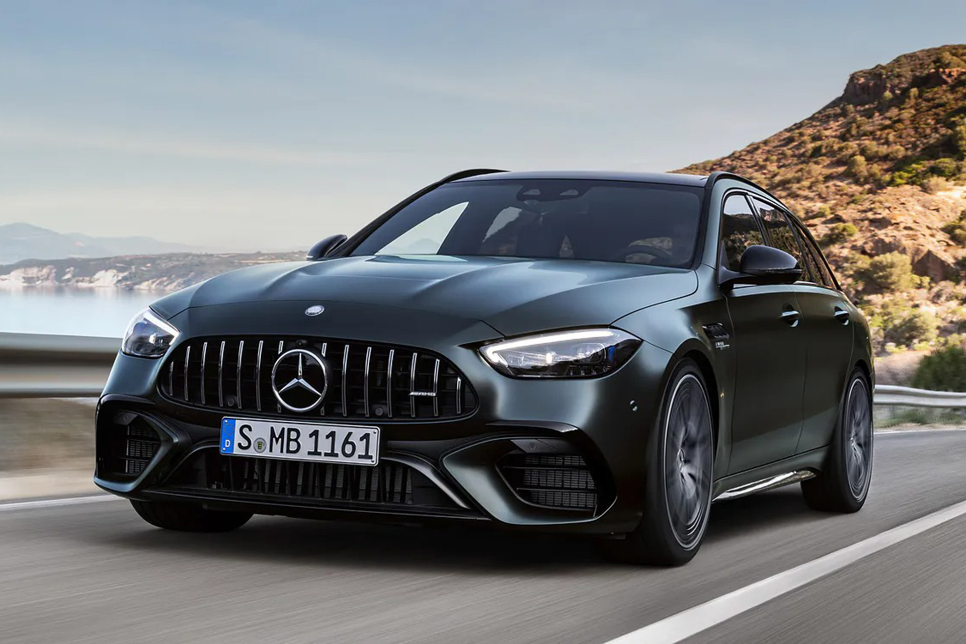 Mercedes-AMG C 63 S E Performance 2023.