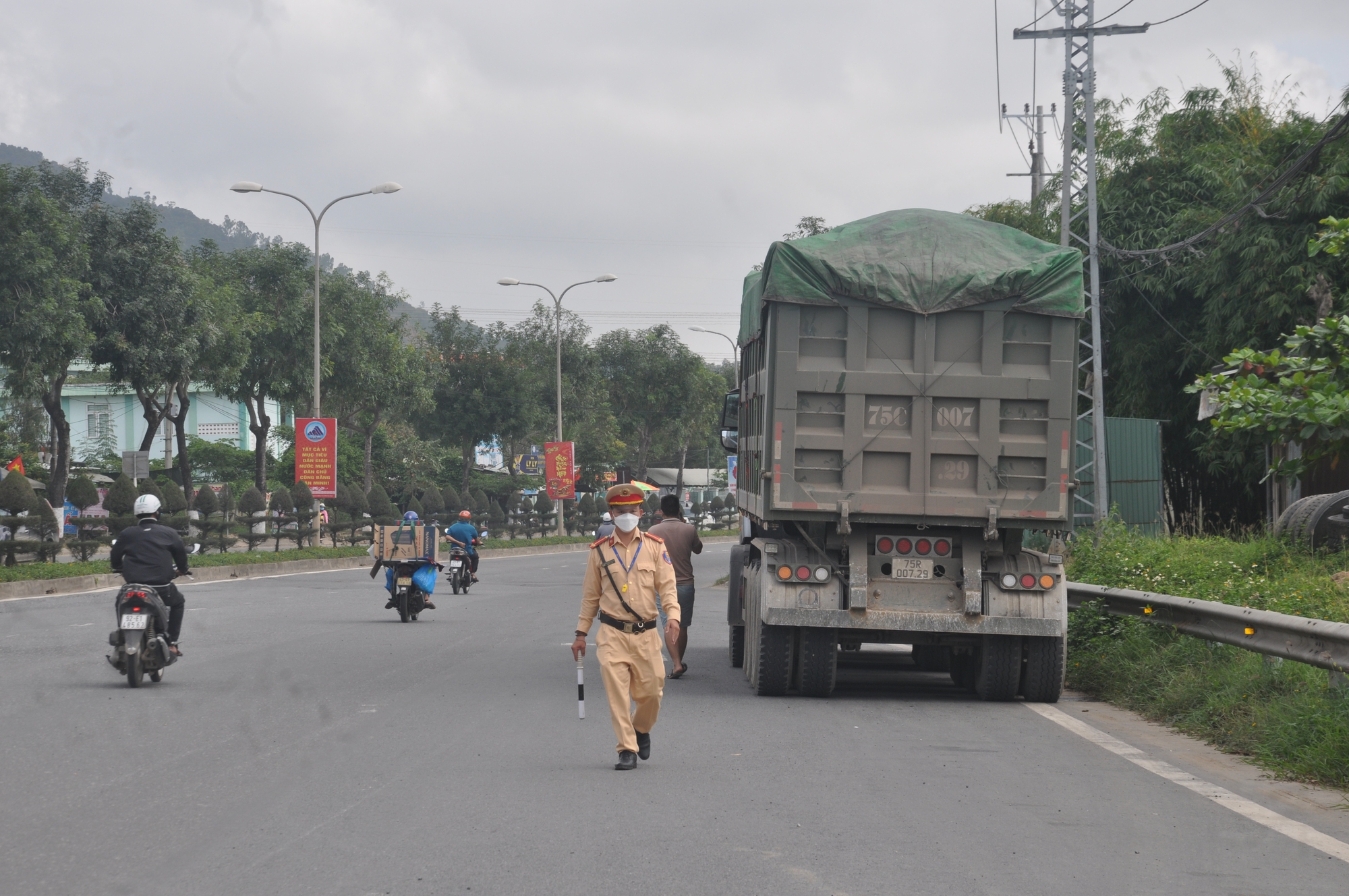 Lễ Hội pháo hoa Quốc tế Đà Nẵng 2023, các phương tiện di chuyển thế nào? - Ảnh 2. Lễ Hội pháo hoa Quốc tế Đà Nẵng 2023, các phương tiện di chuyển thế nào? - Ảnh 2.