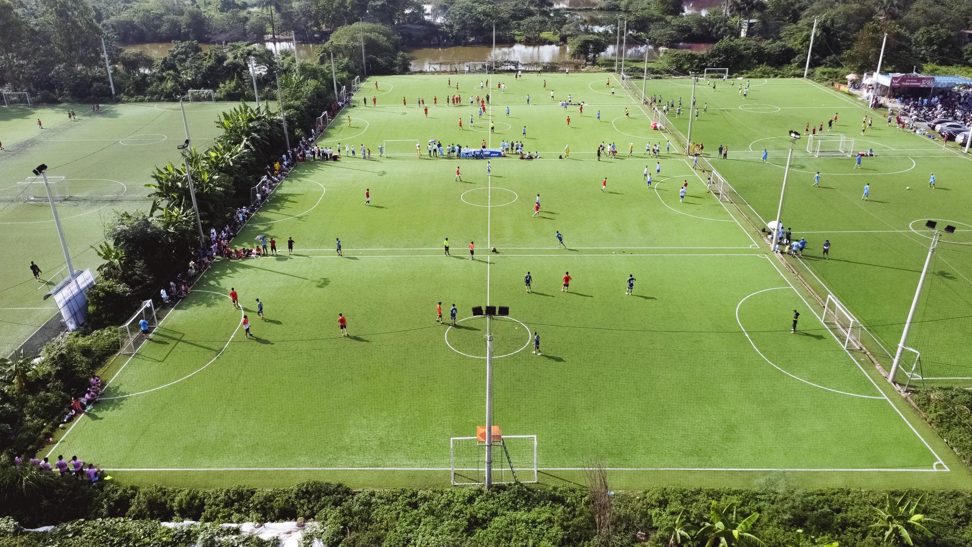 Xác định 8 đội vào Tứ kết Giải bóng đá ngành GTVT Cup Tạp chí Giao thông vận tải năm 2023 - Ảnh 1.