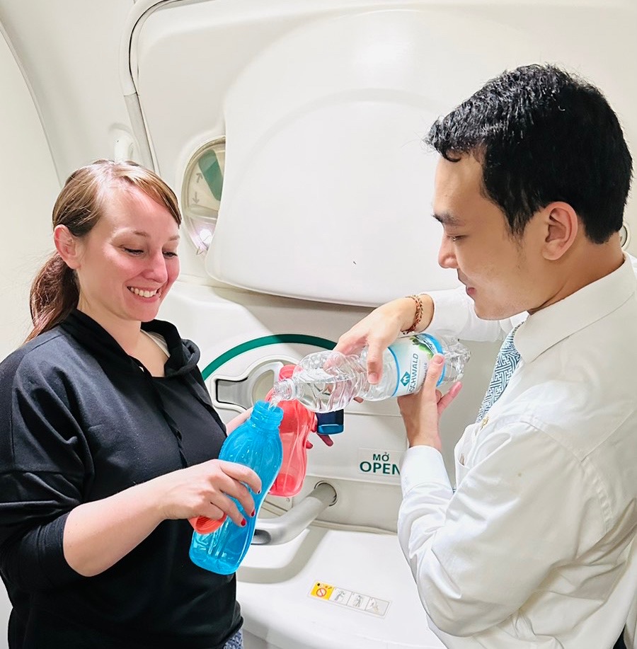 Những hình ảnh đặc biệt trên hành trình thử thách "chuyến bay bền vững" từ Hà Nội đến Frankfurt   - Ảnh 8.