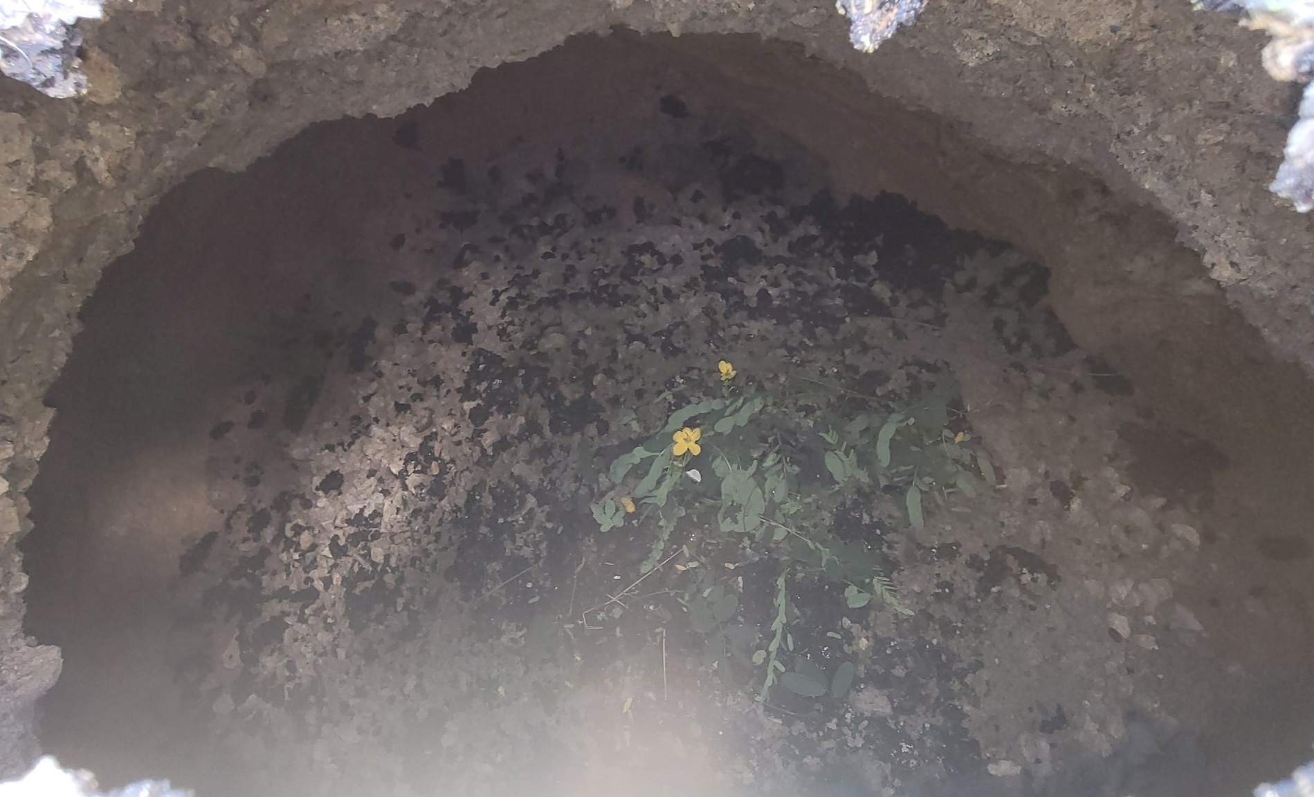 Xuất hiện hố sụt lớn trên QL1 qua Phú Yên, đơn vị chức năng đang xử lý, đảm bảo giao thông  - Ảnh 3.