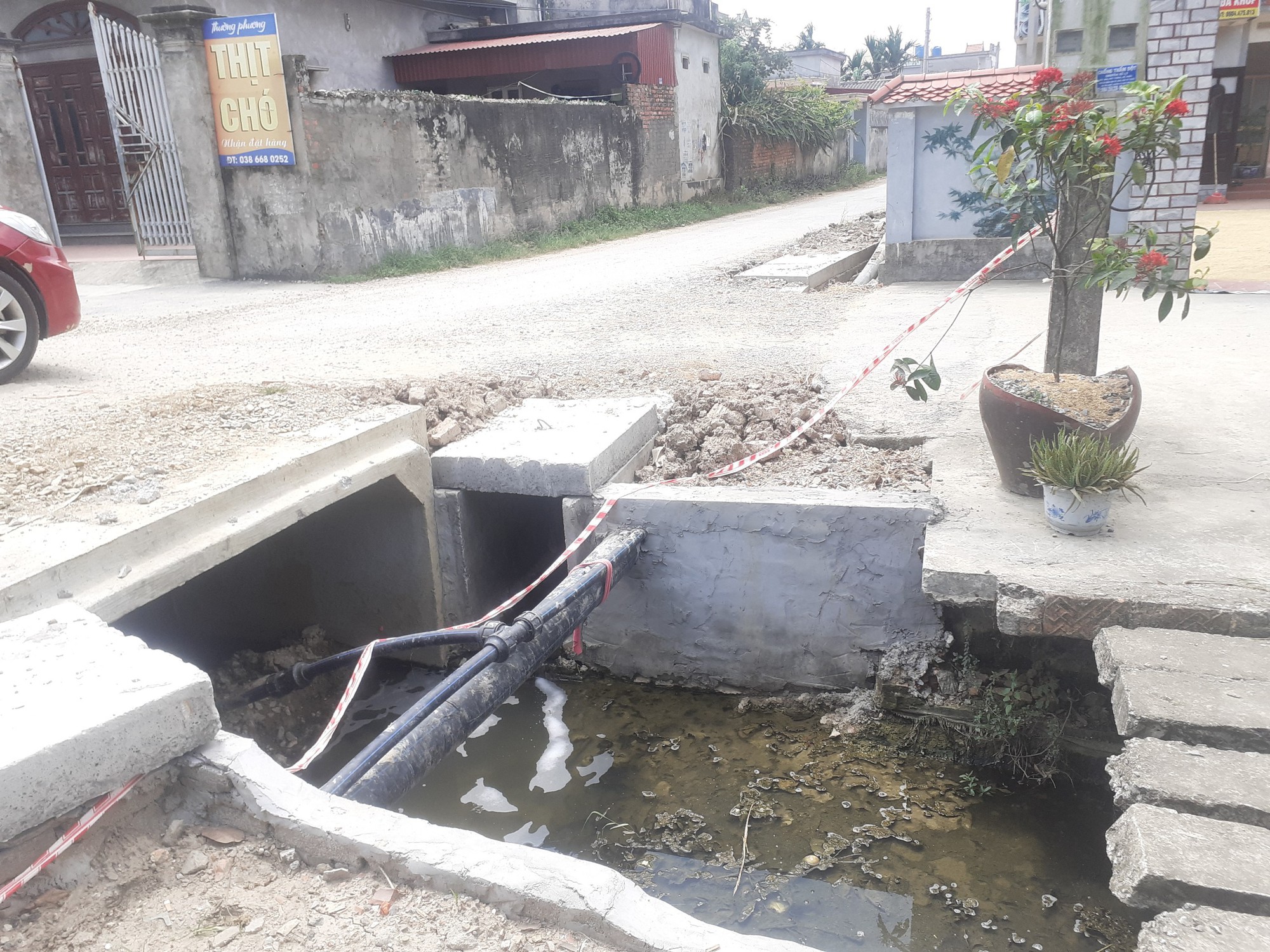 Chùm ảnh: Buông lỏng quản lý thi công dự án nâng cấp đường ở Thái Bình - Ảnh 7.