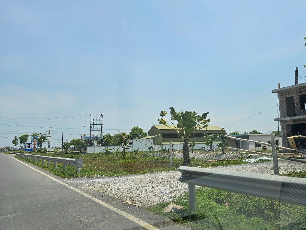 Nhức nhối vi phạm đấu nối trên QL37B được ủy thác quản lý bảo trì - Ảnh 3.