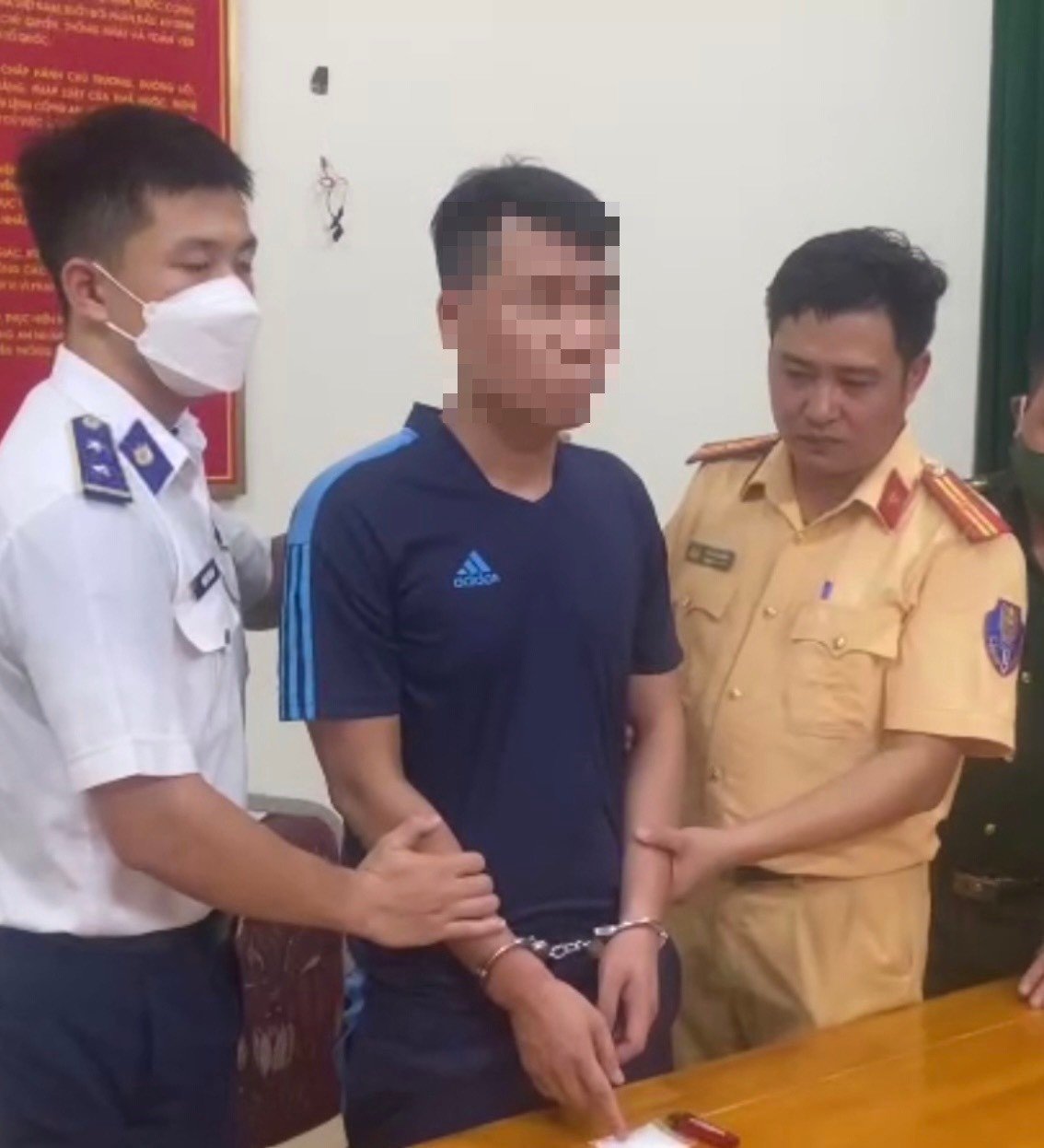 Hải Phòng: Bắt giữ đối tượng tàng trữ ma tuý trên phà ở bến phà Gót - Ảnh 1.